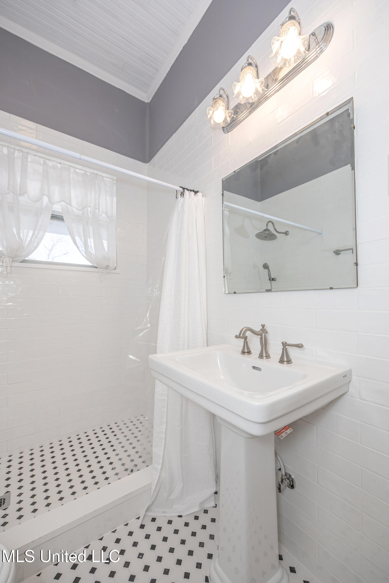 1209 Calhoun Street Property Photo 36