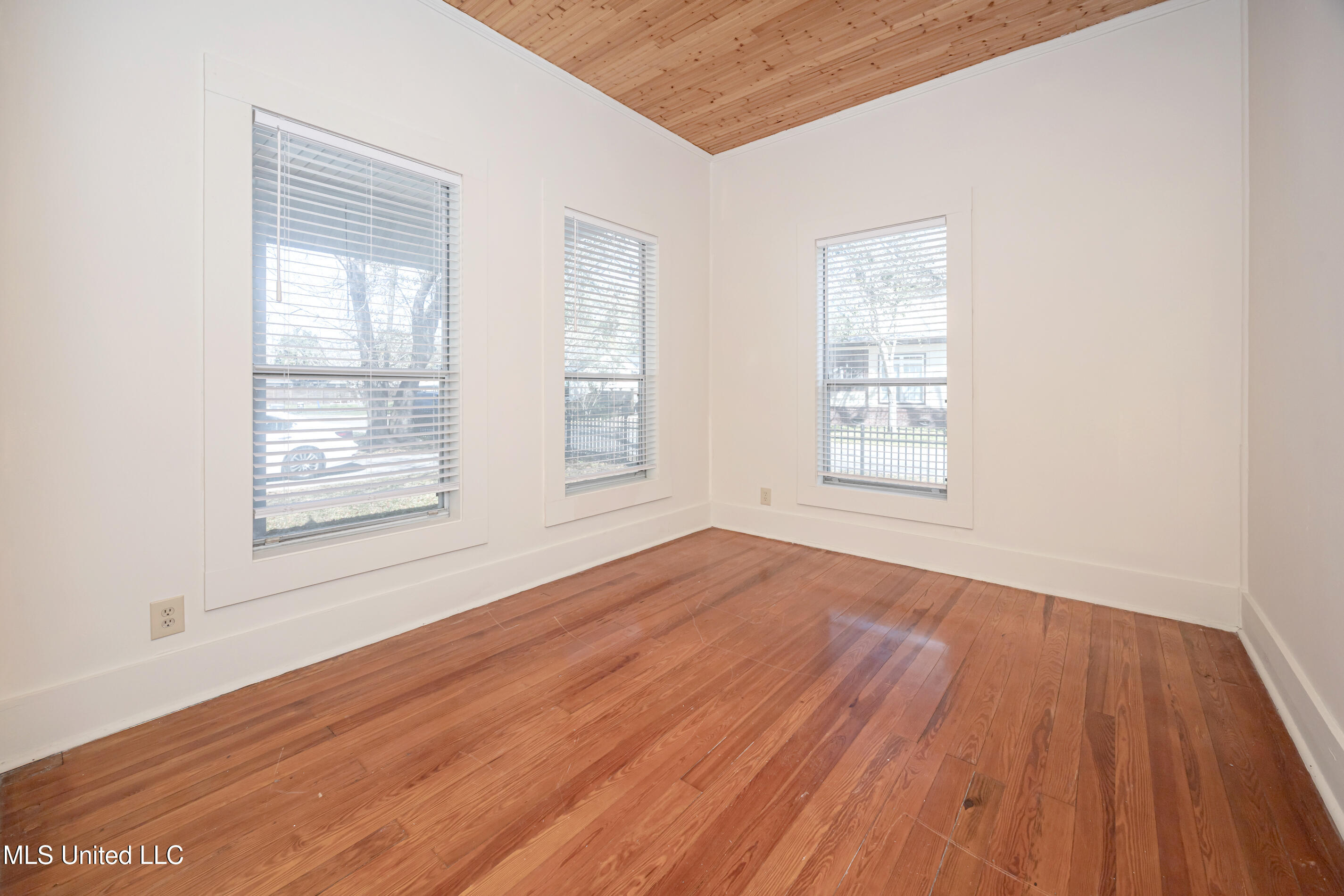 1209 Calhoun Street Property Photo 38