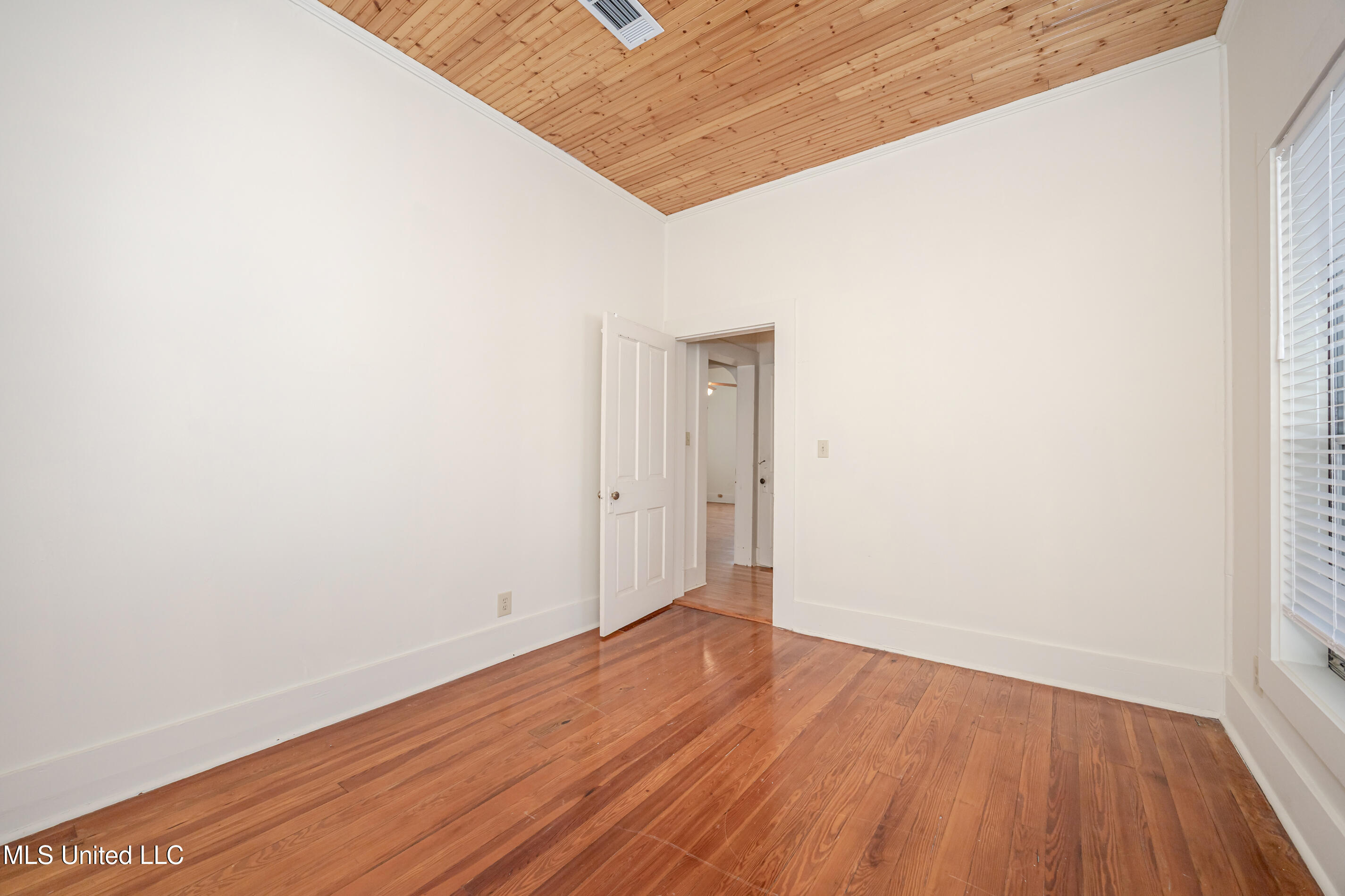 1209 Calhoun Street Property Photo 40