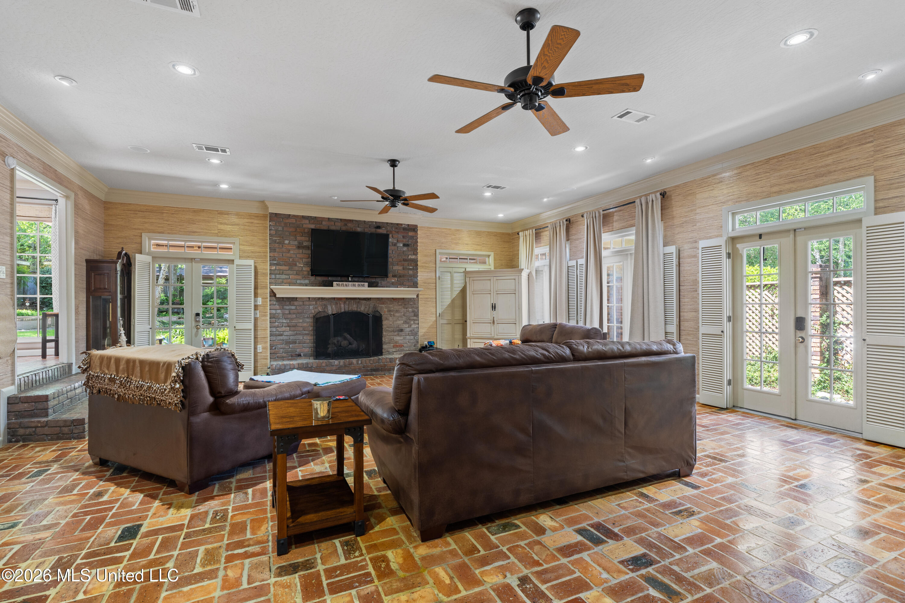 207 Southampton Road Property Photo 9