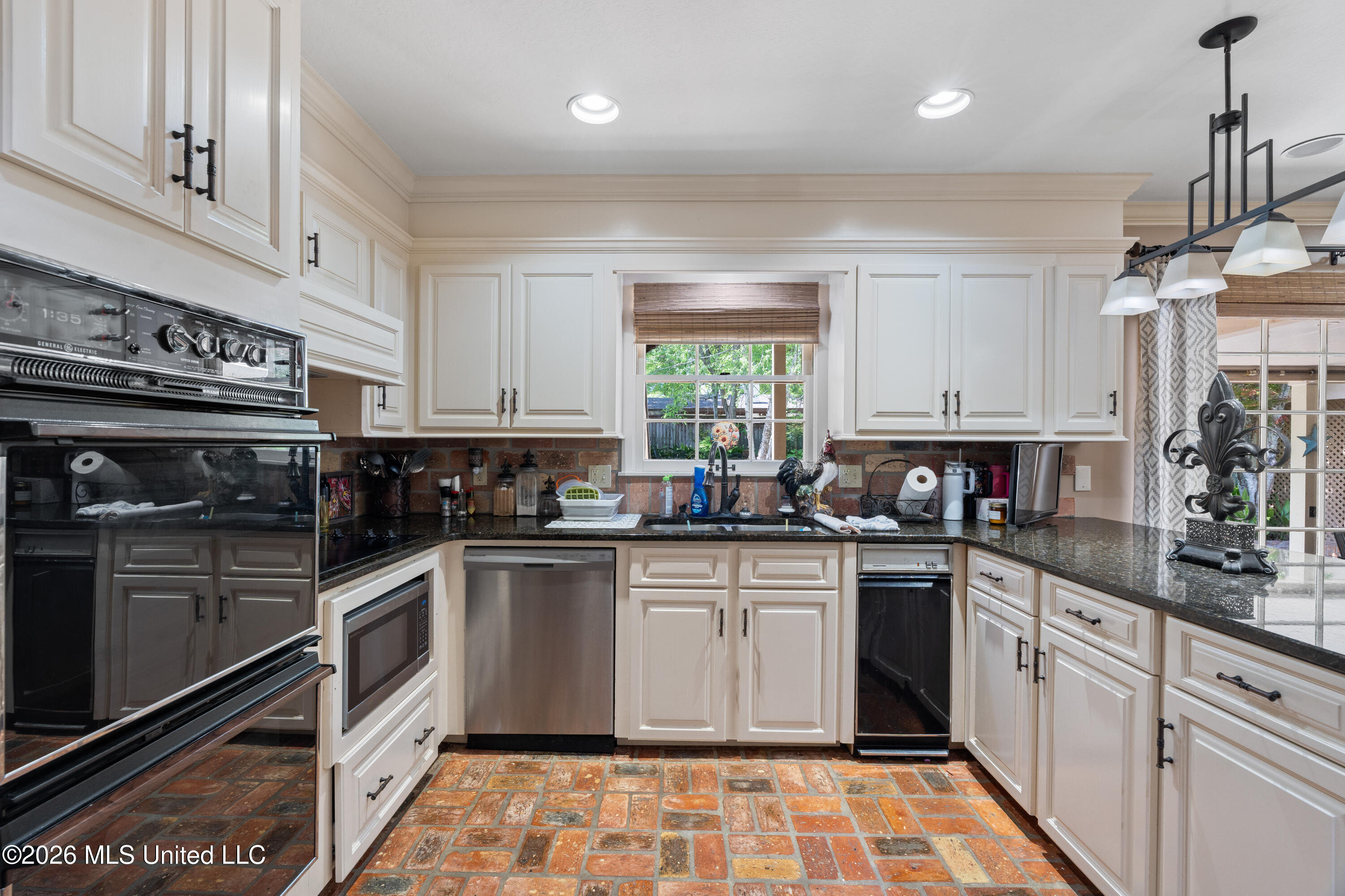 207 Southampton Road Property Photo 14