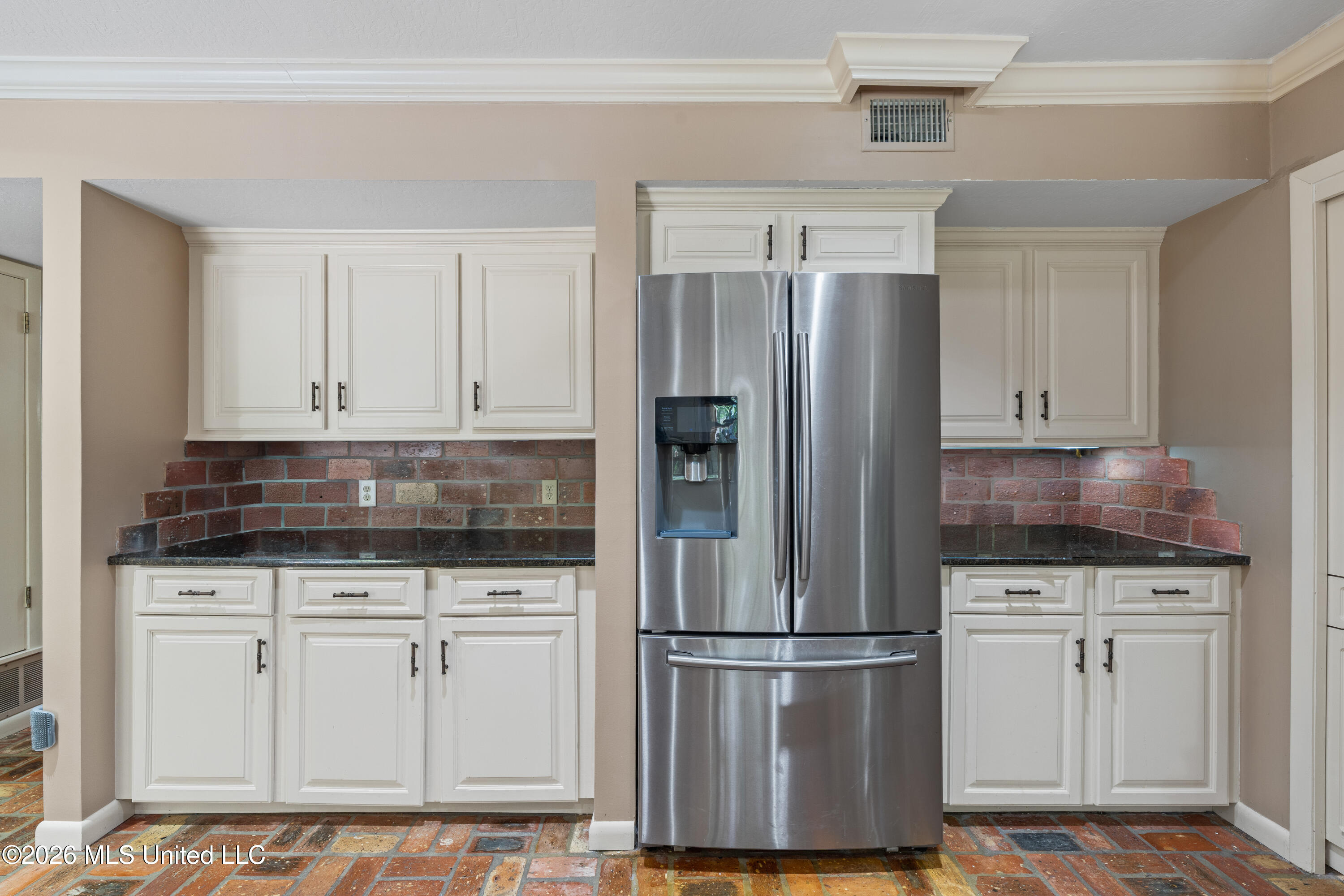 207 Southampton Road Property Photo 16