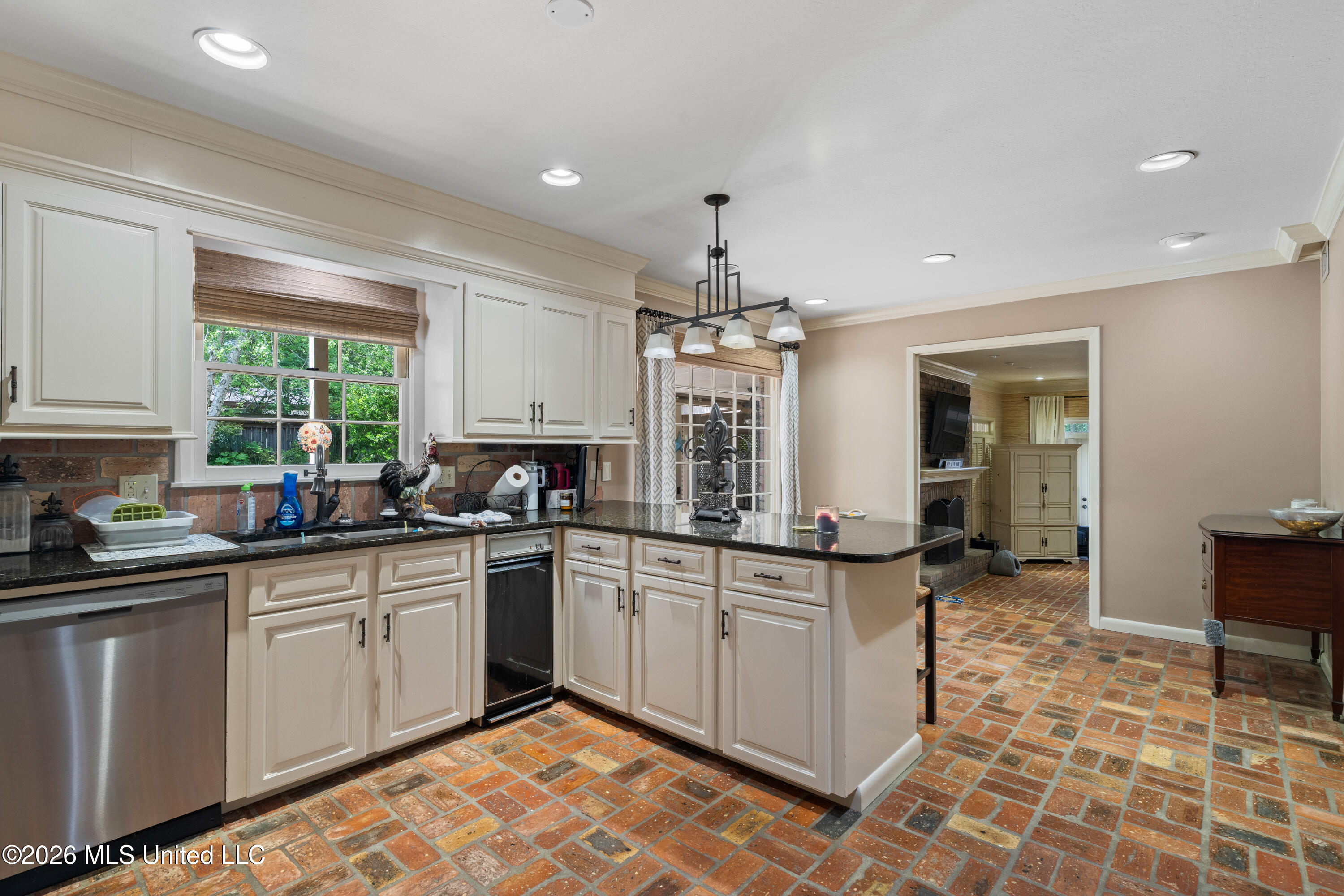 207 Southampton Road Property Photo 17