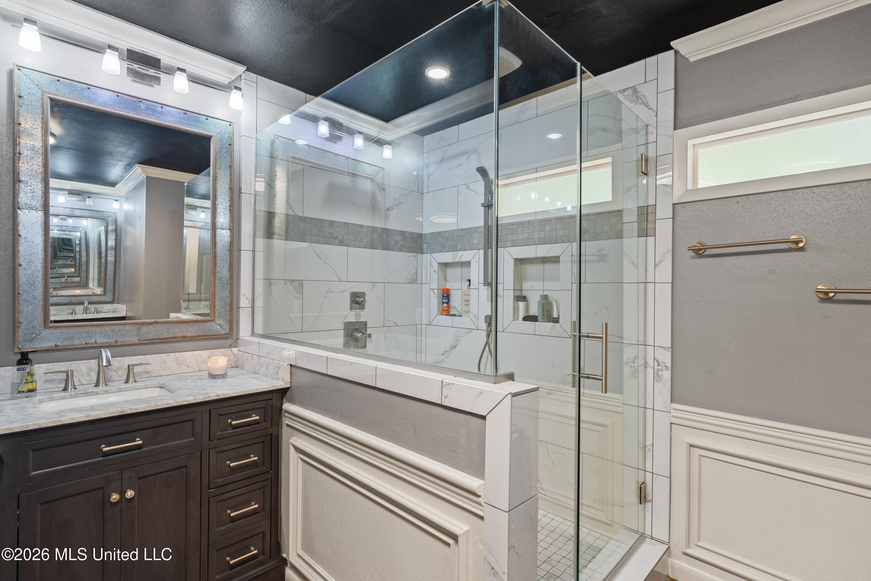 207 Southampton Road Property Photo 21