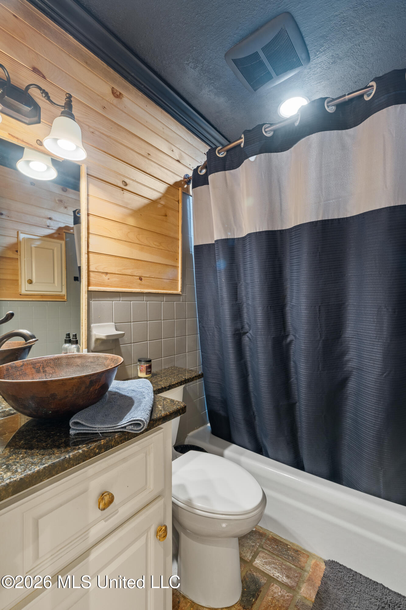 207 Southampton Road Property Photo 26