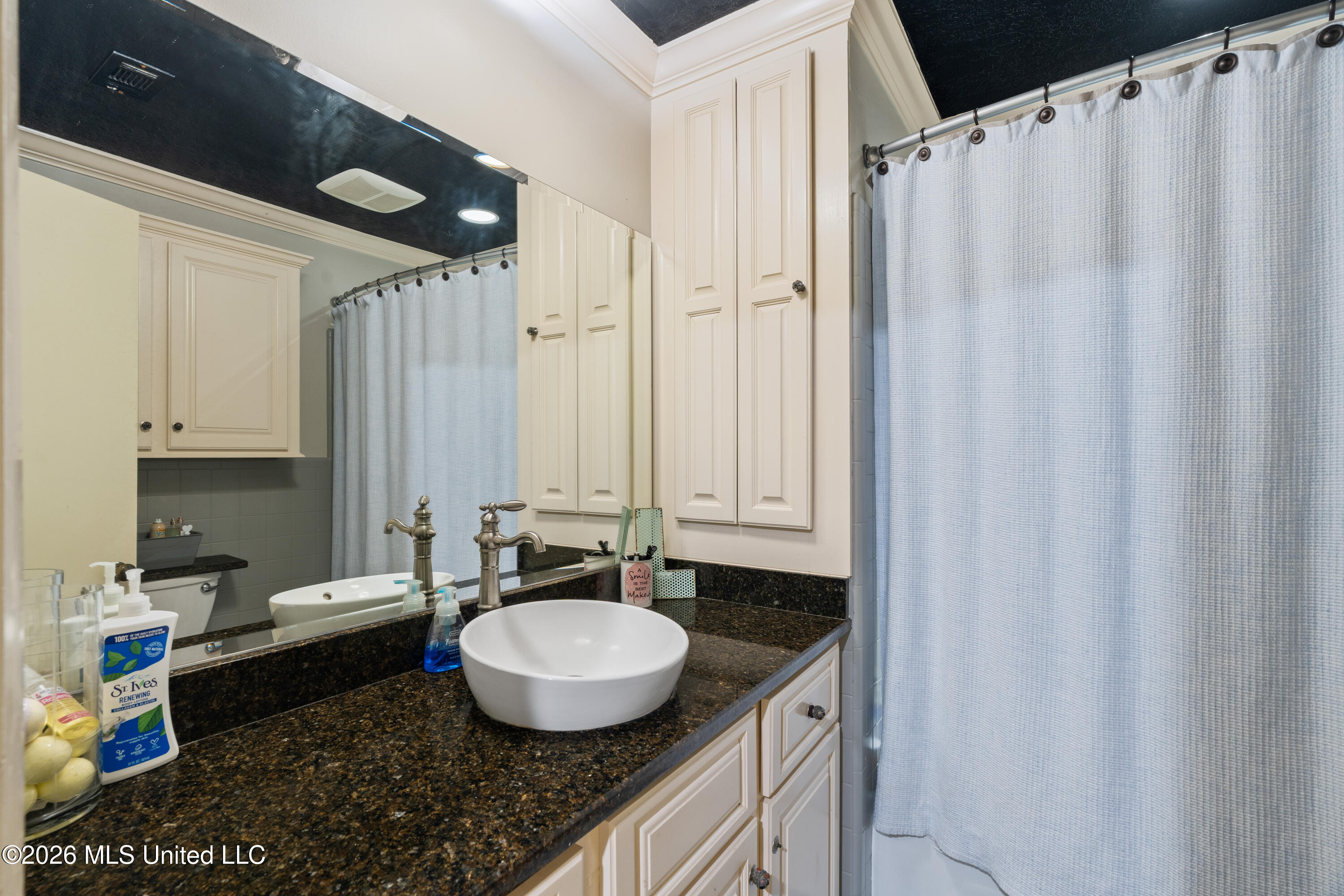 207 Southampton Road Property Photo 29