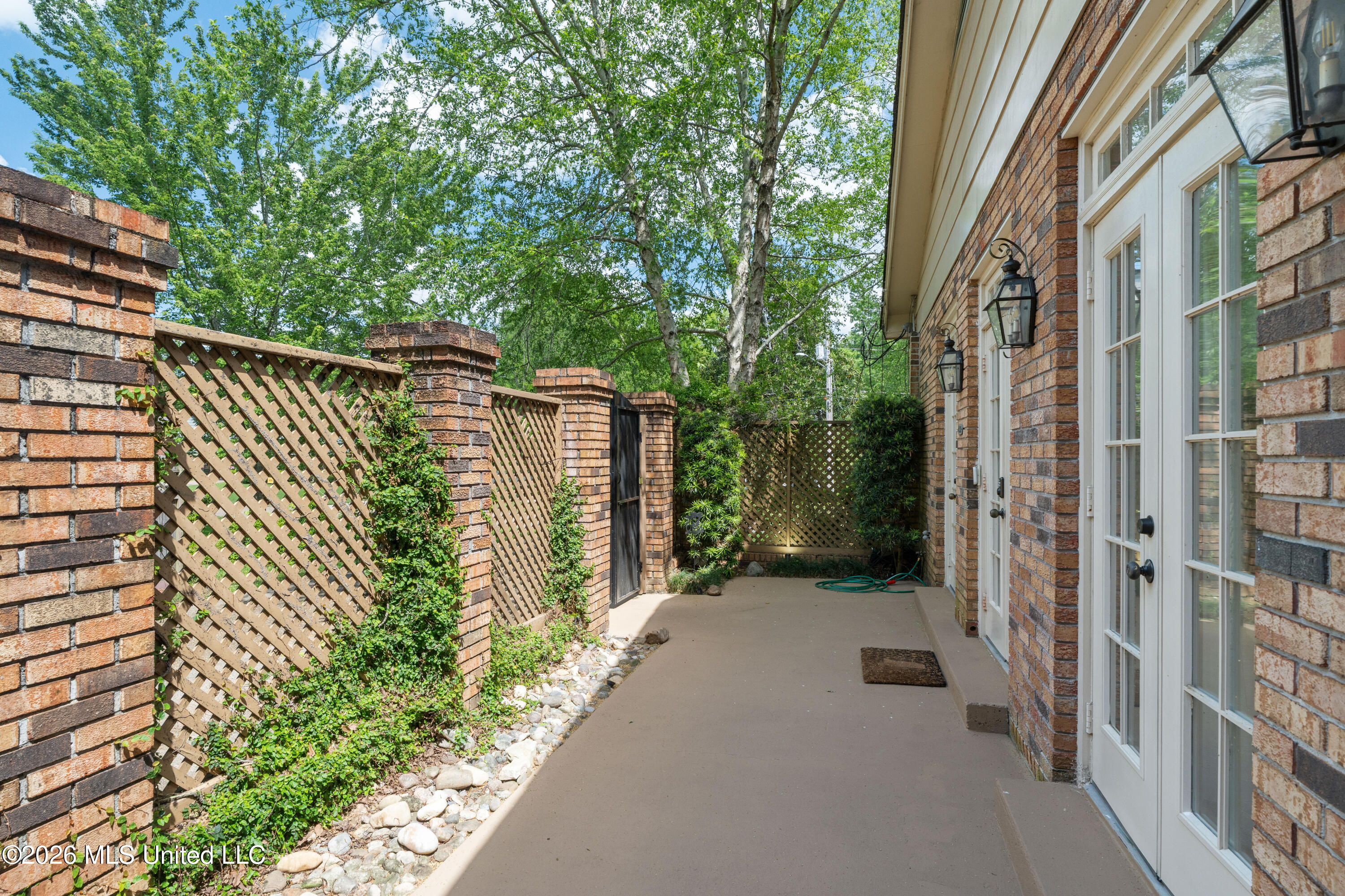 207 Southampton Road Property Photo 33
