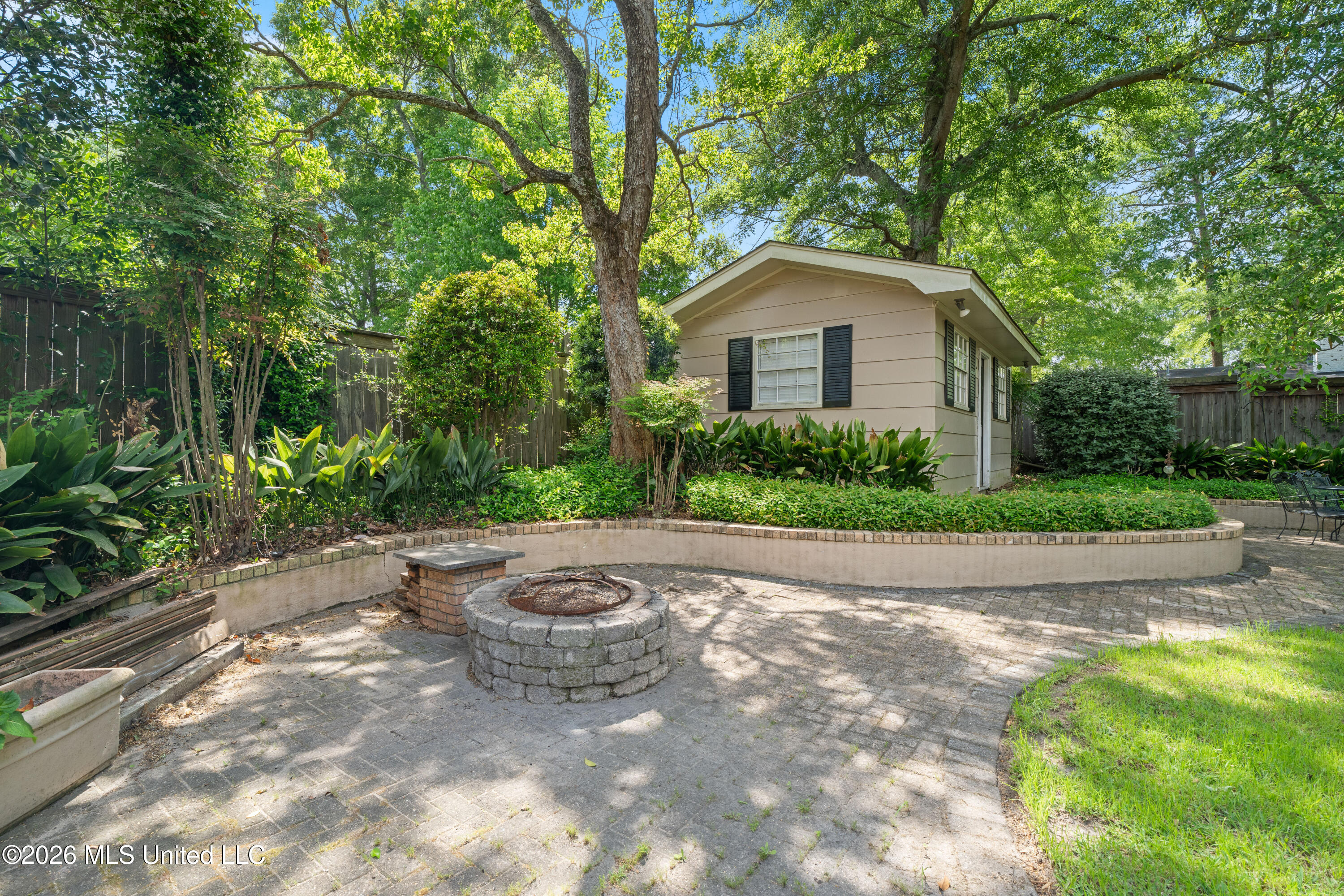 207 Southampton Road Property Photo 38