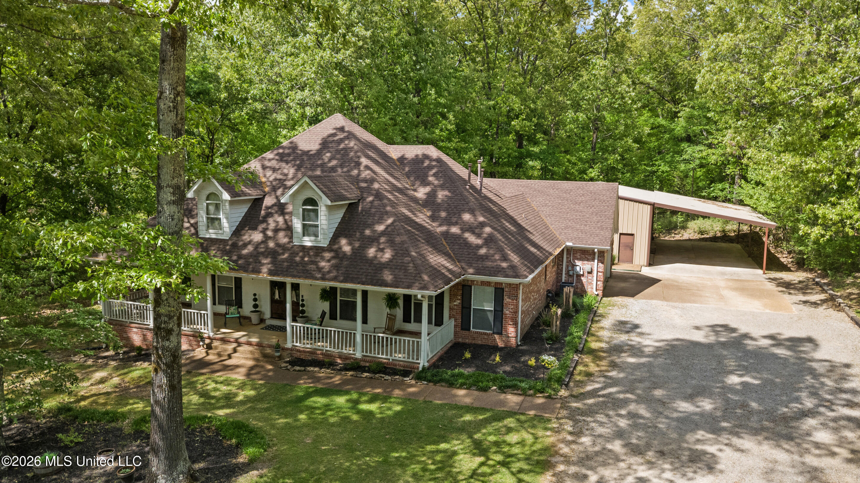 6070 Timber Oaks Drive Property Photo 2