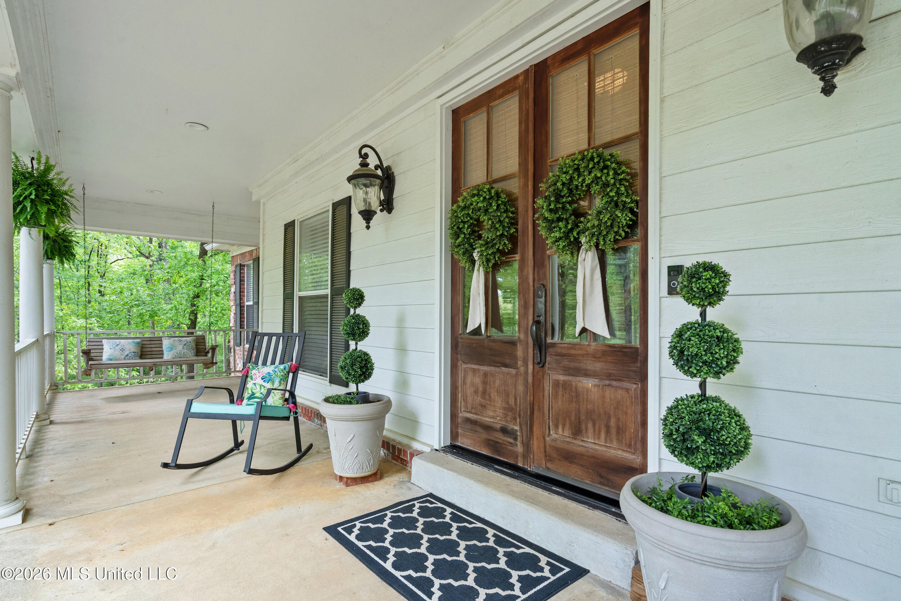 6070 Timber Oaks Drive Property Photo 5