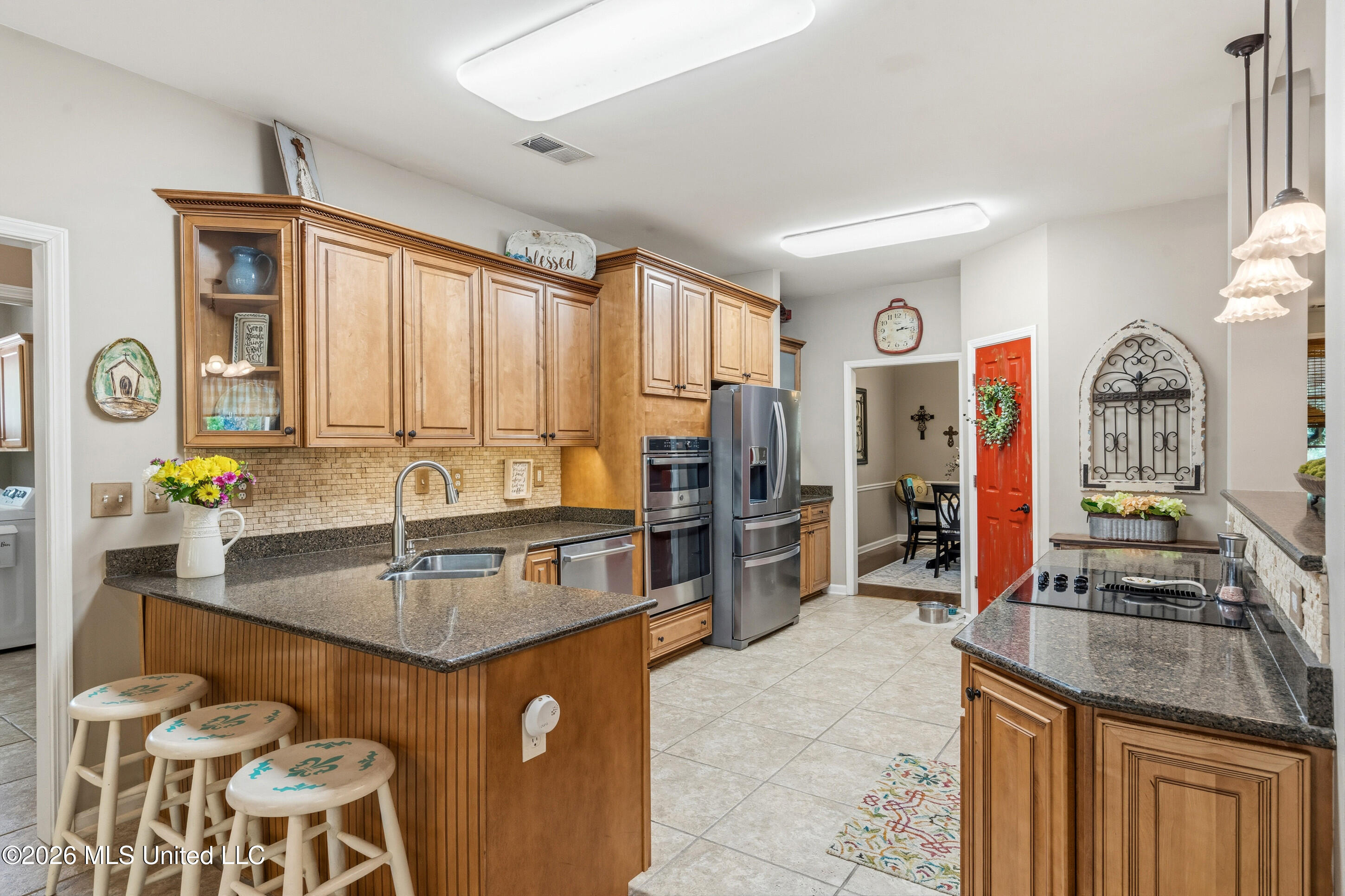 6070 Timber Oaks Drive Property Photo 14