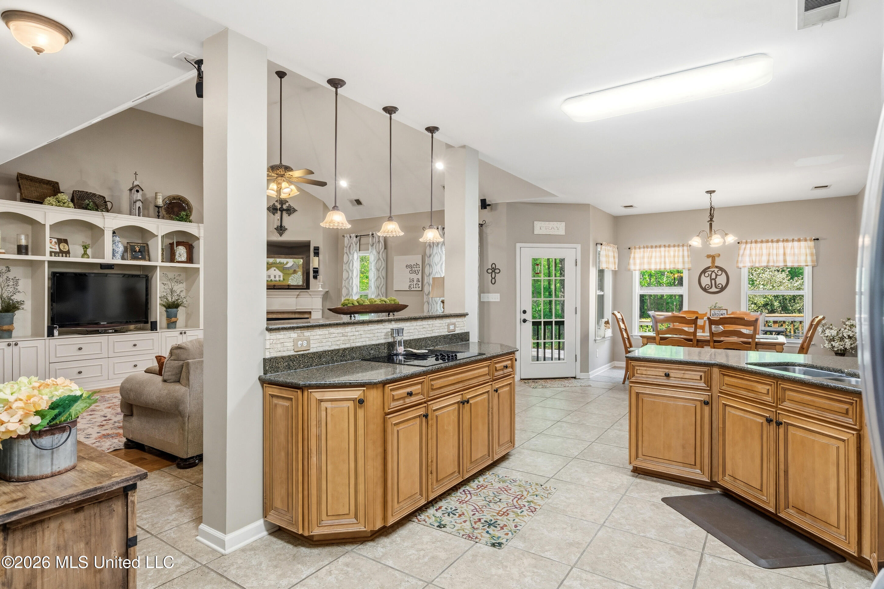 6070 Timber Oaks Drive Property Photo 16