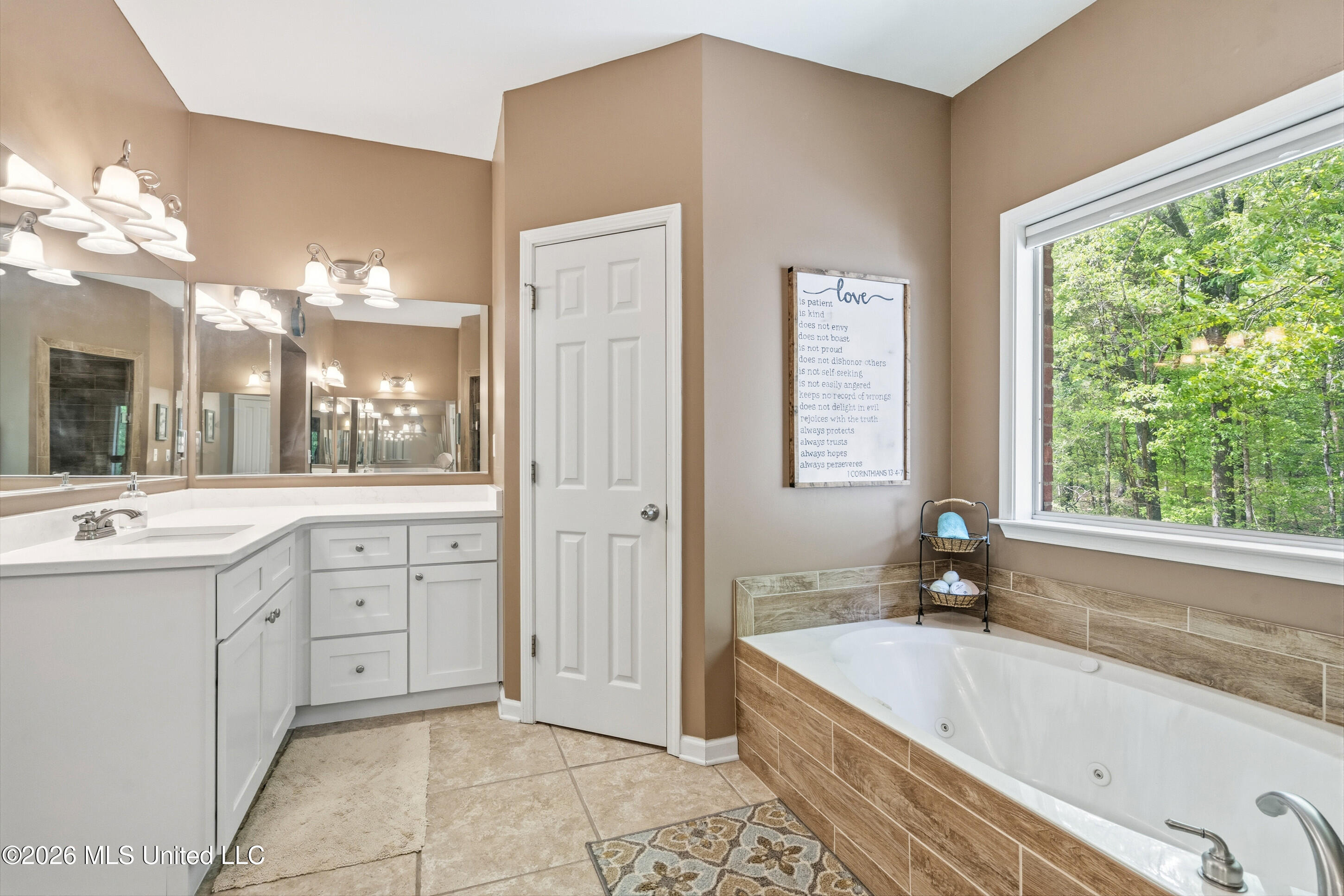 6070 Timber Oaks Drive Property Photo 22
