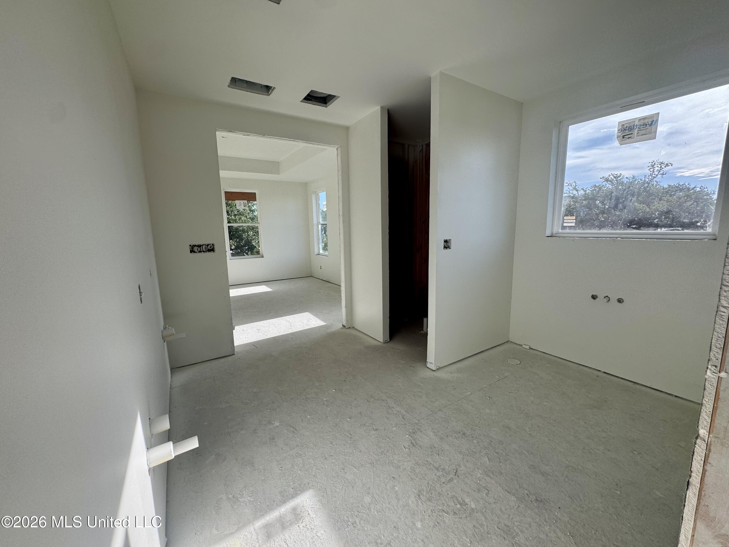 10071 Doty Street Property Photo 4