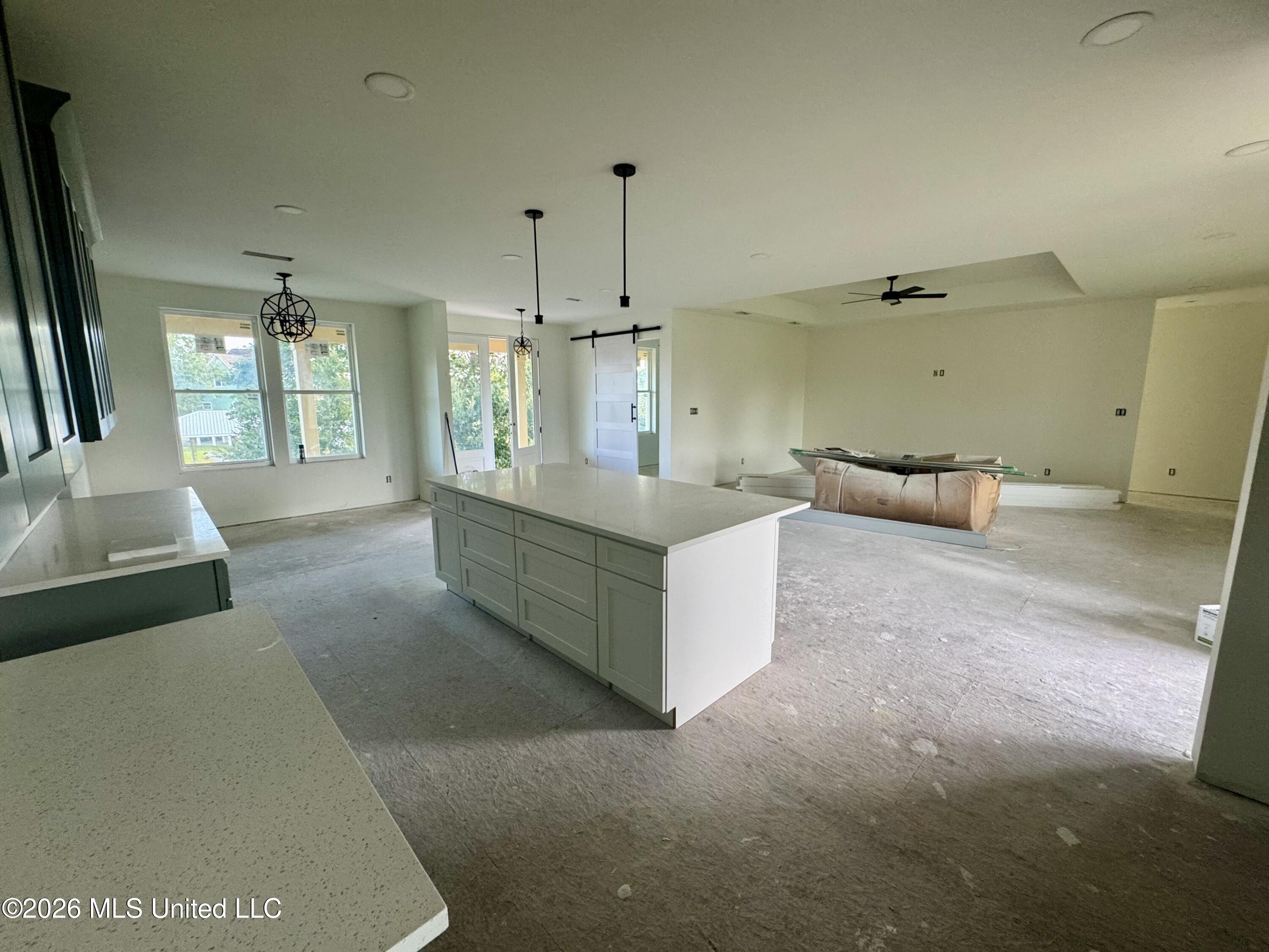 10071 Doty Street Property Photo 4