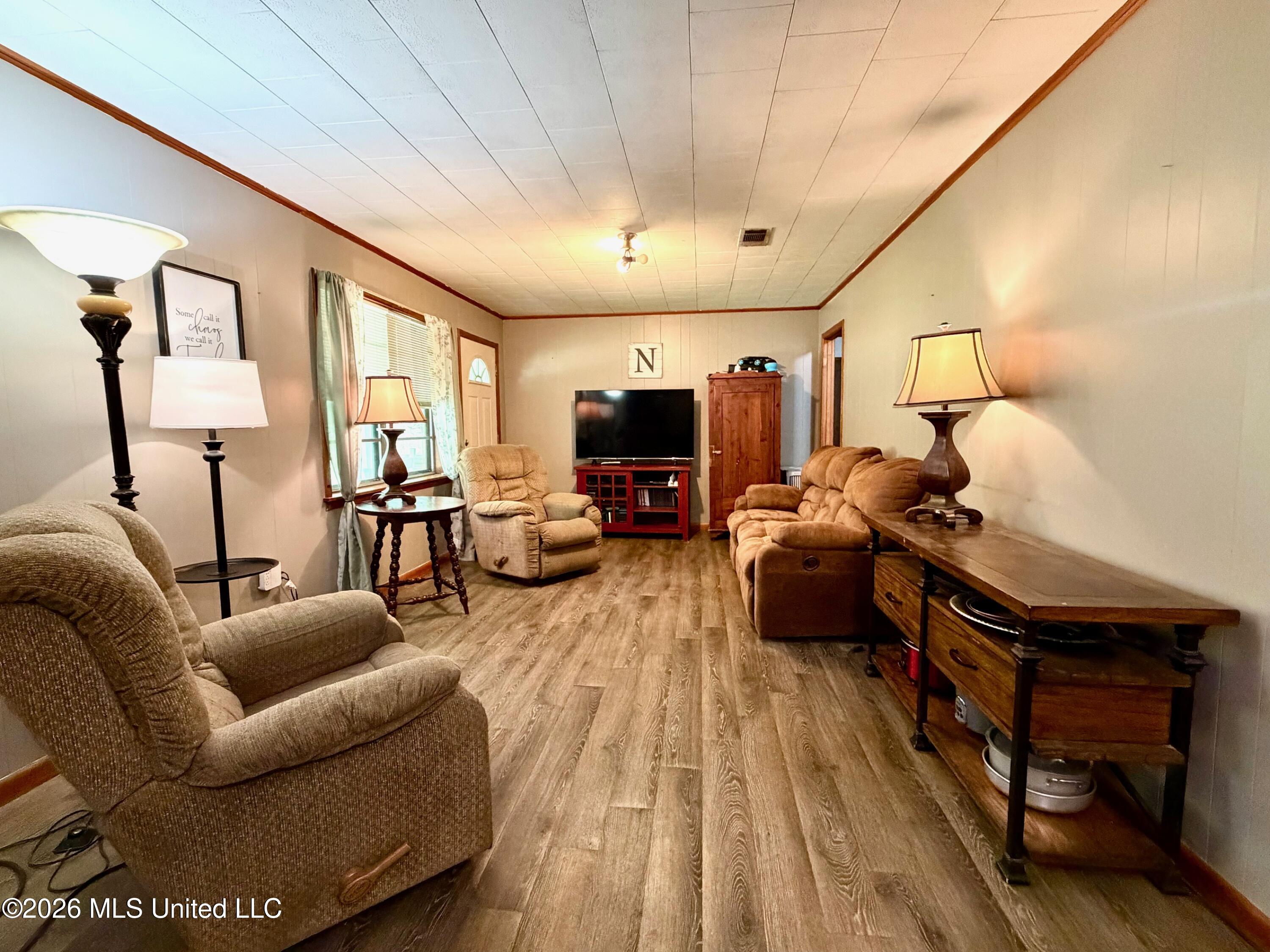 1330 Calvary Drive Property Photo 3