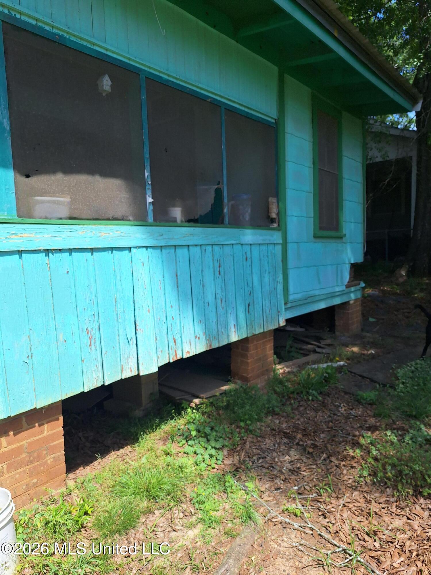 627 S 6th Street Property Photo 4