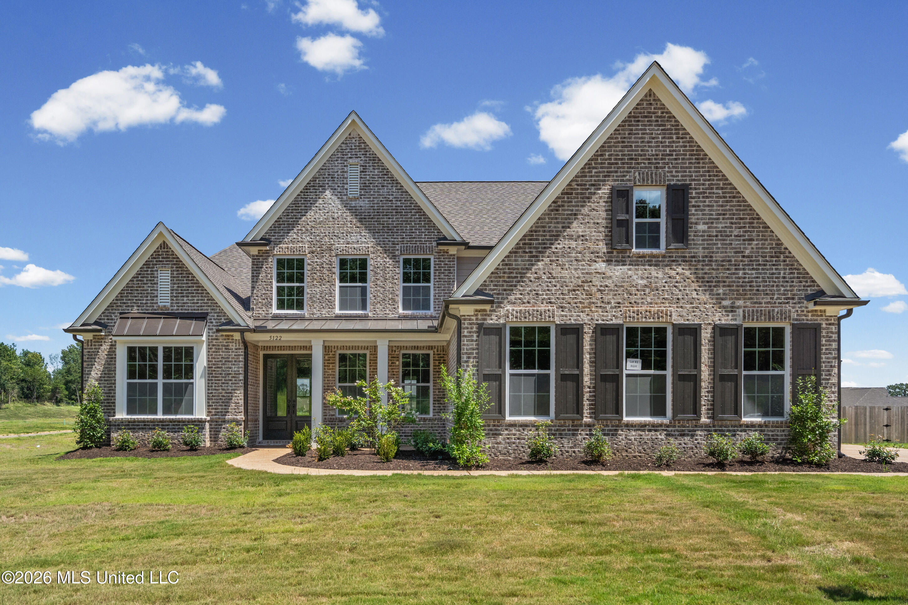 5122 River Grove Lane Property Photo 1