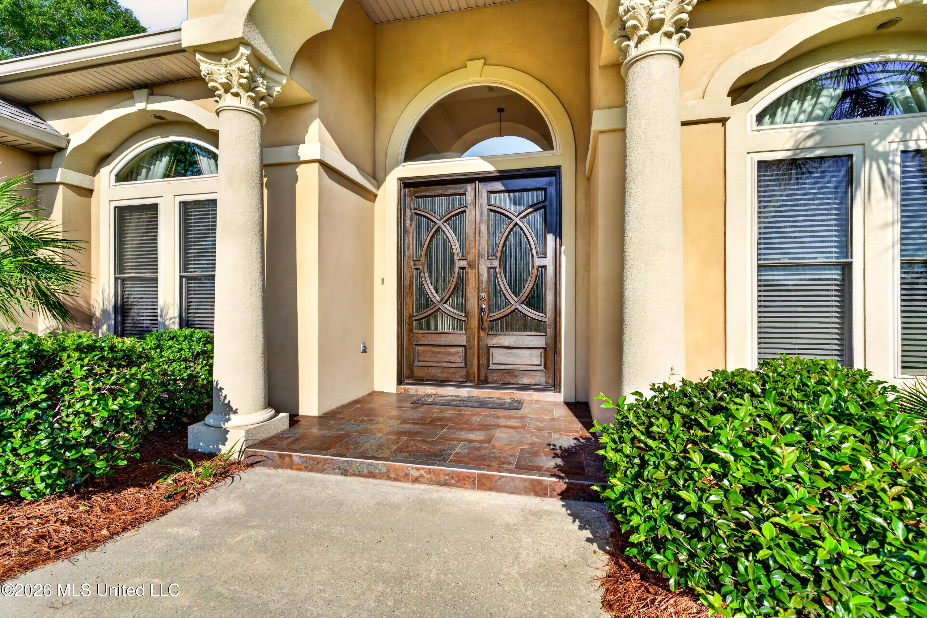 365 N Hill Drive Property Photo 2