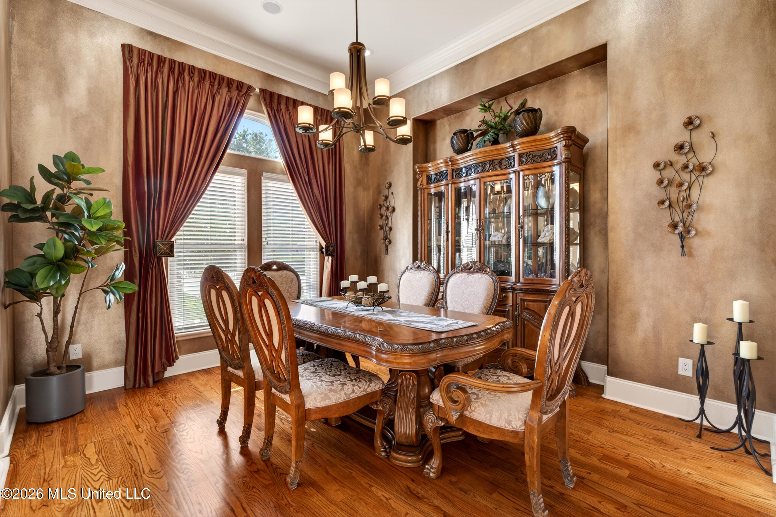 365 N Hill Drive Property Photo 5