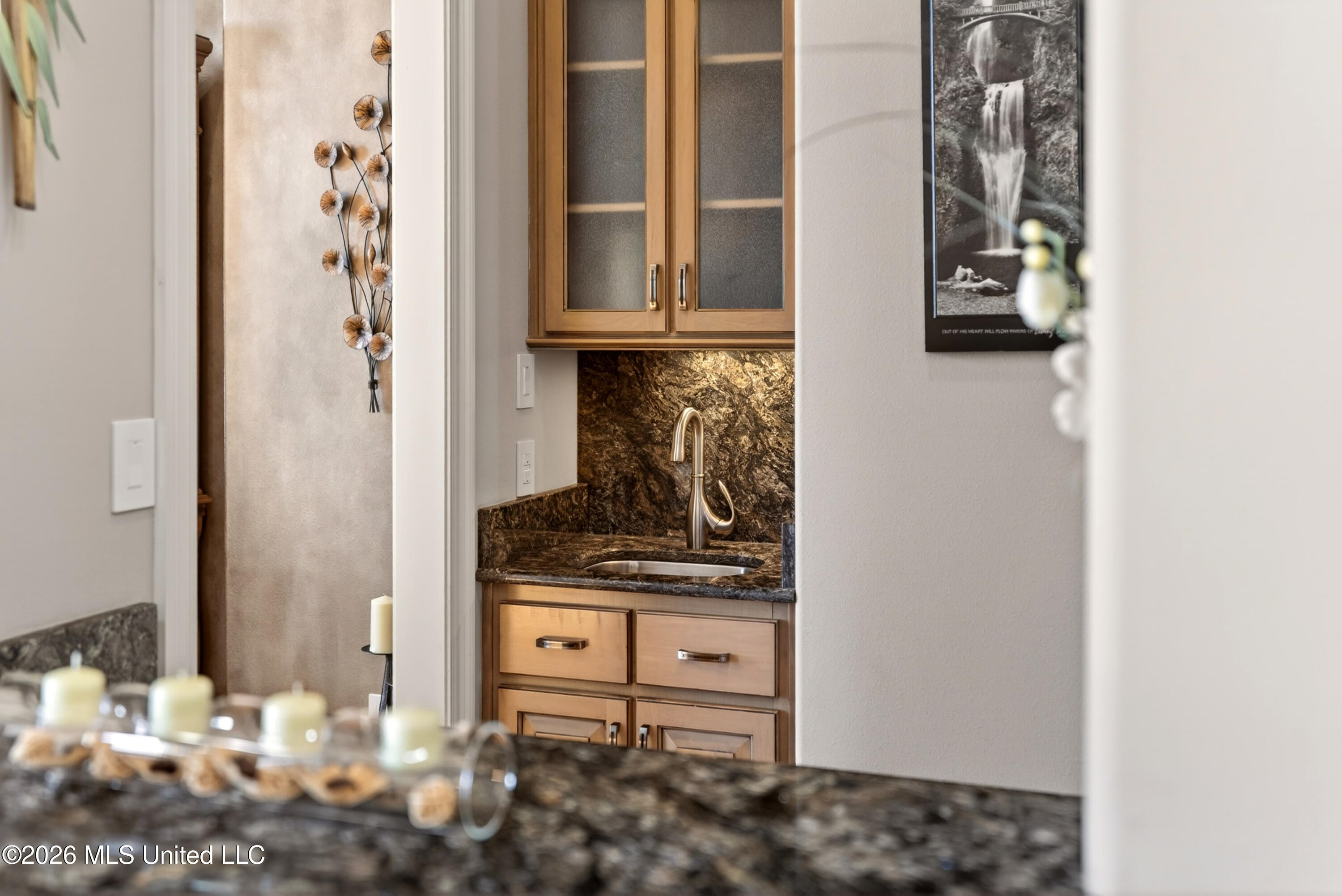 365 N Hill Drive Property Photo 20
