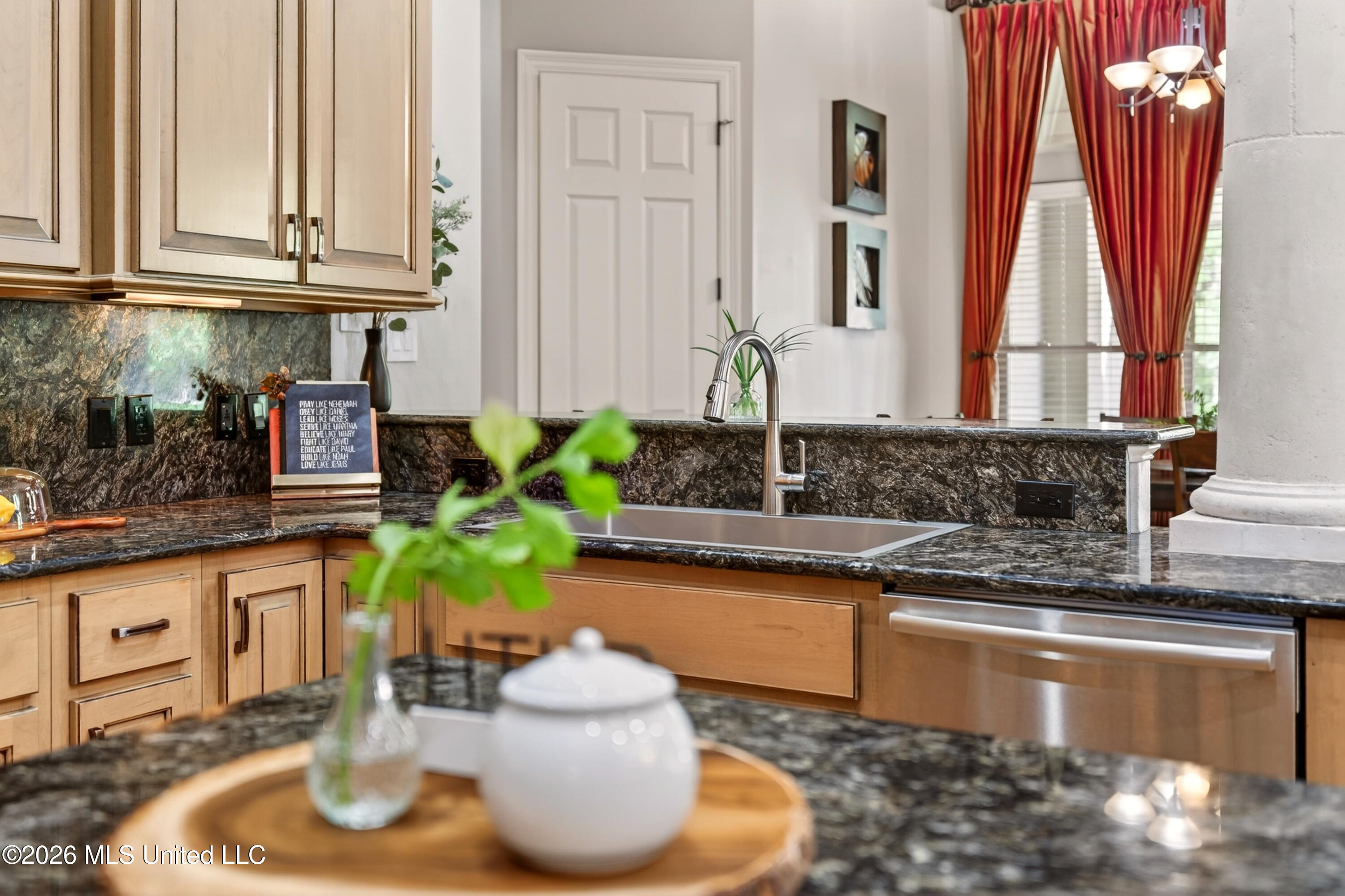 365 N Hill Drive Property Photo 21