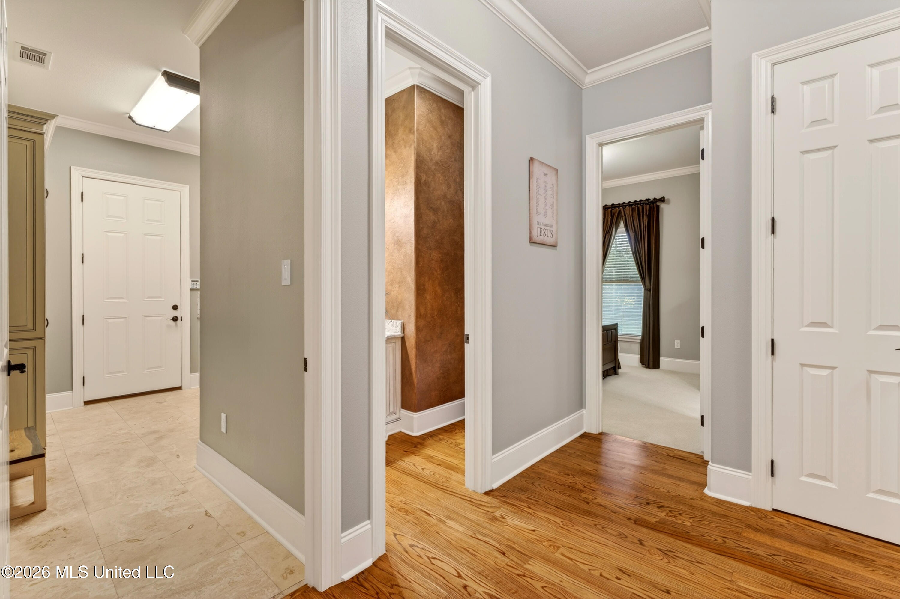 365 N Hill Drive Property Photo 28