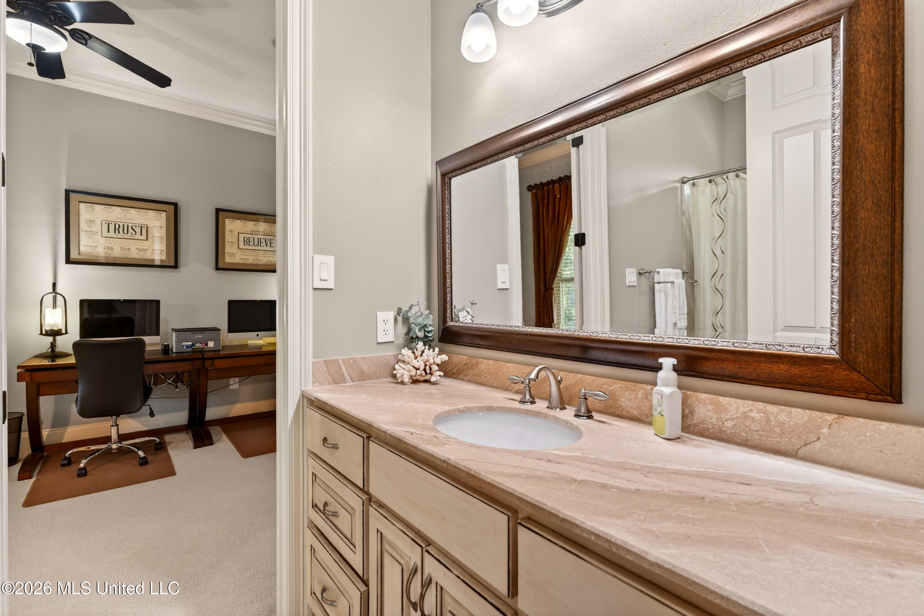 365 N Hill Drive Property Photo 37