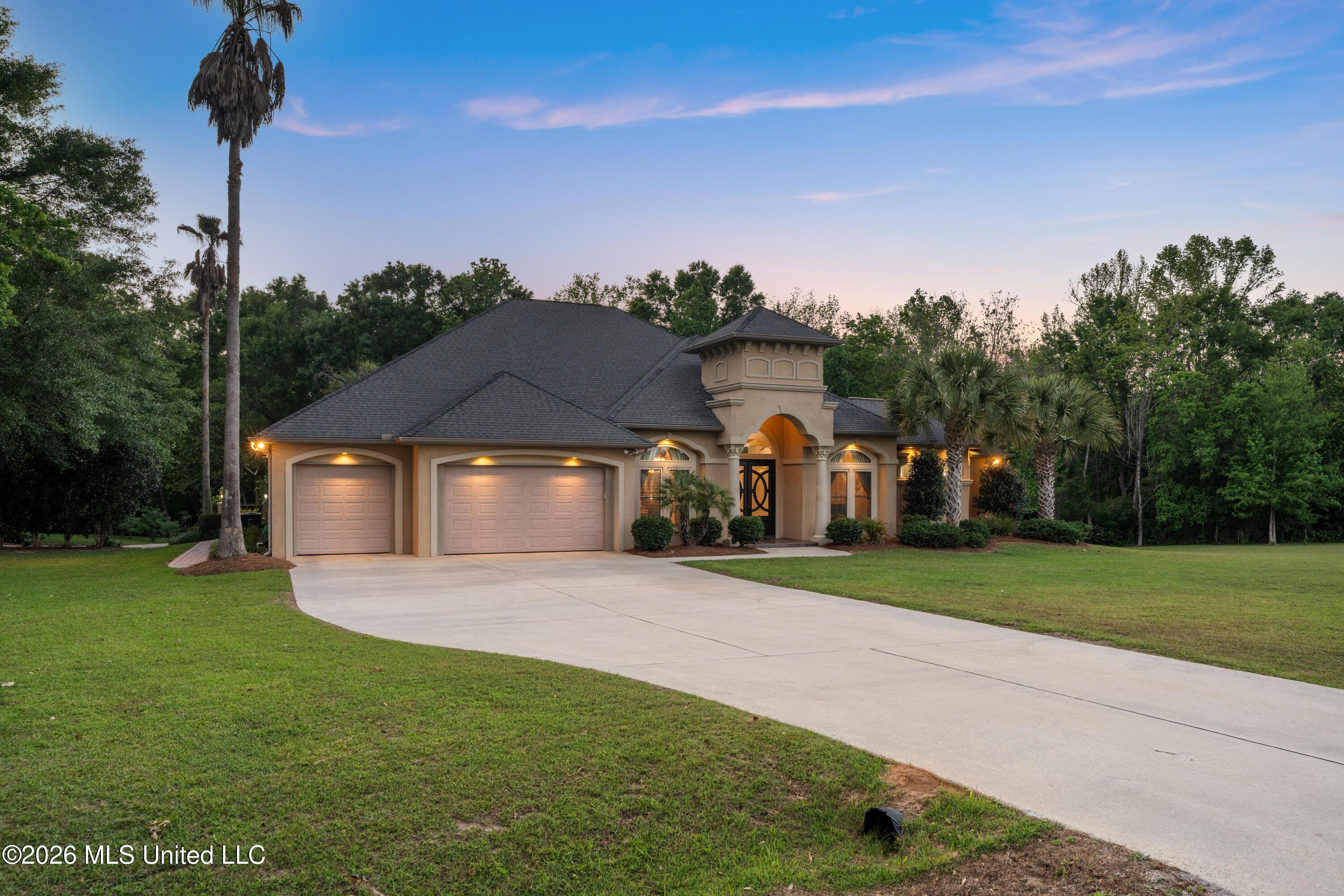 365 N Hill Drive Property Photo 81