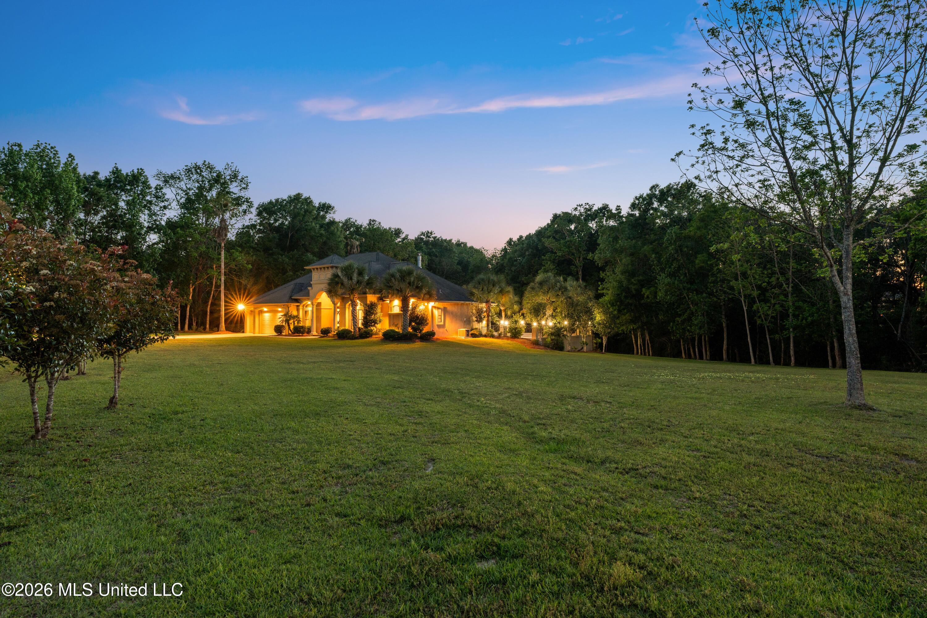 365 N Hill Drive Property Photo 83