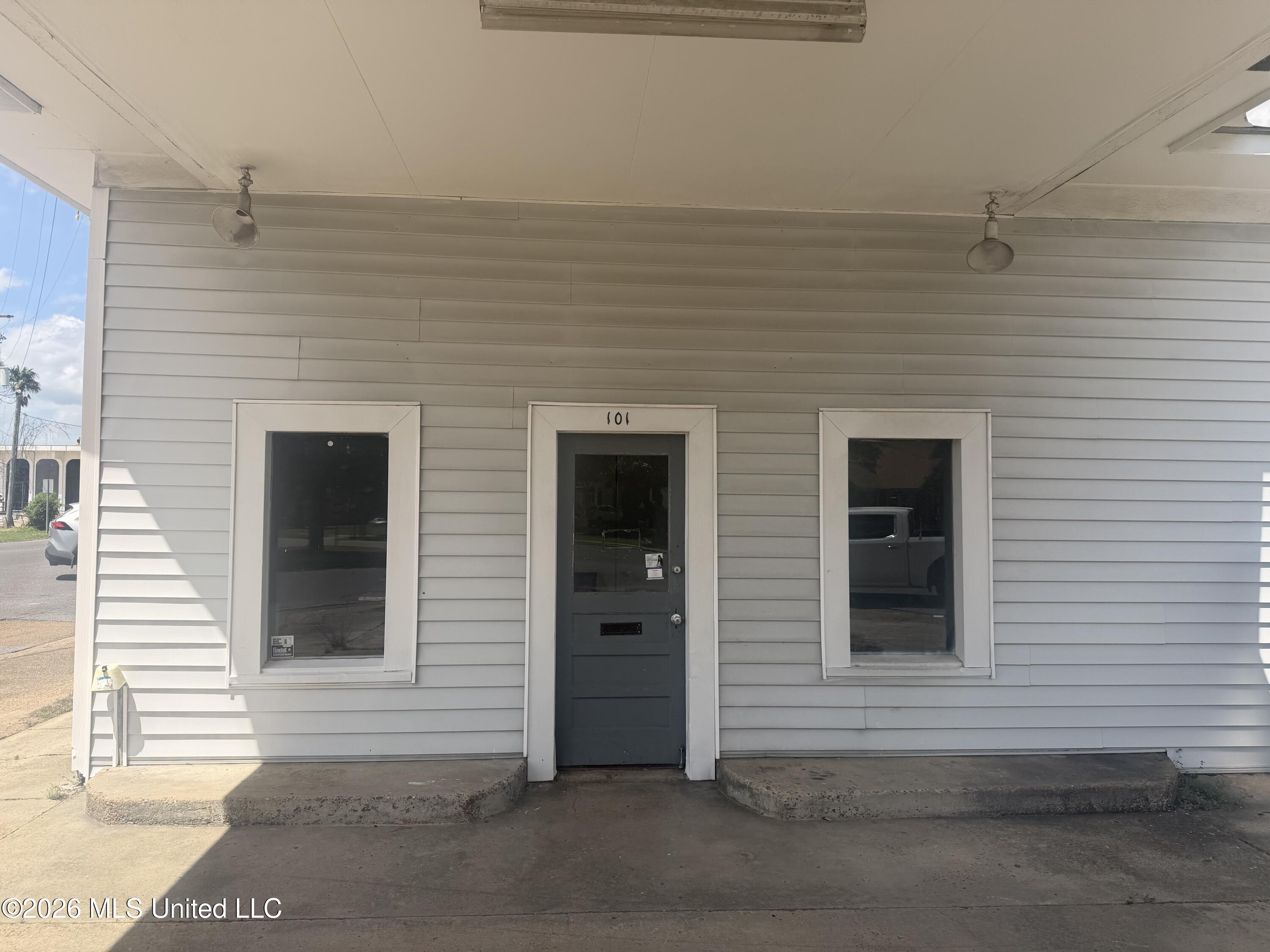 101 Carter Street Property Photo 2