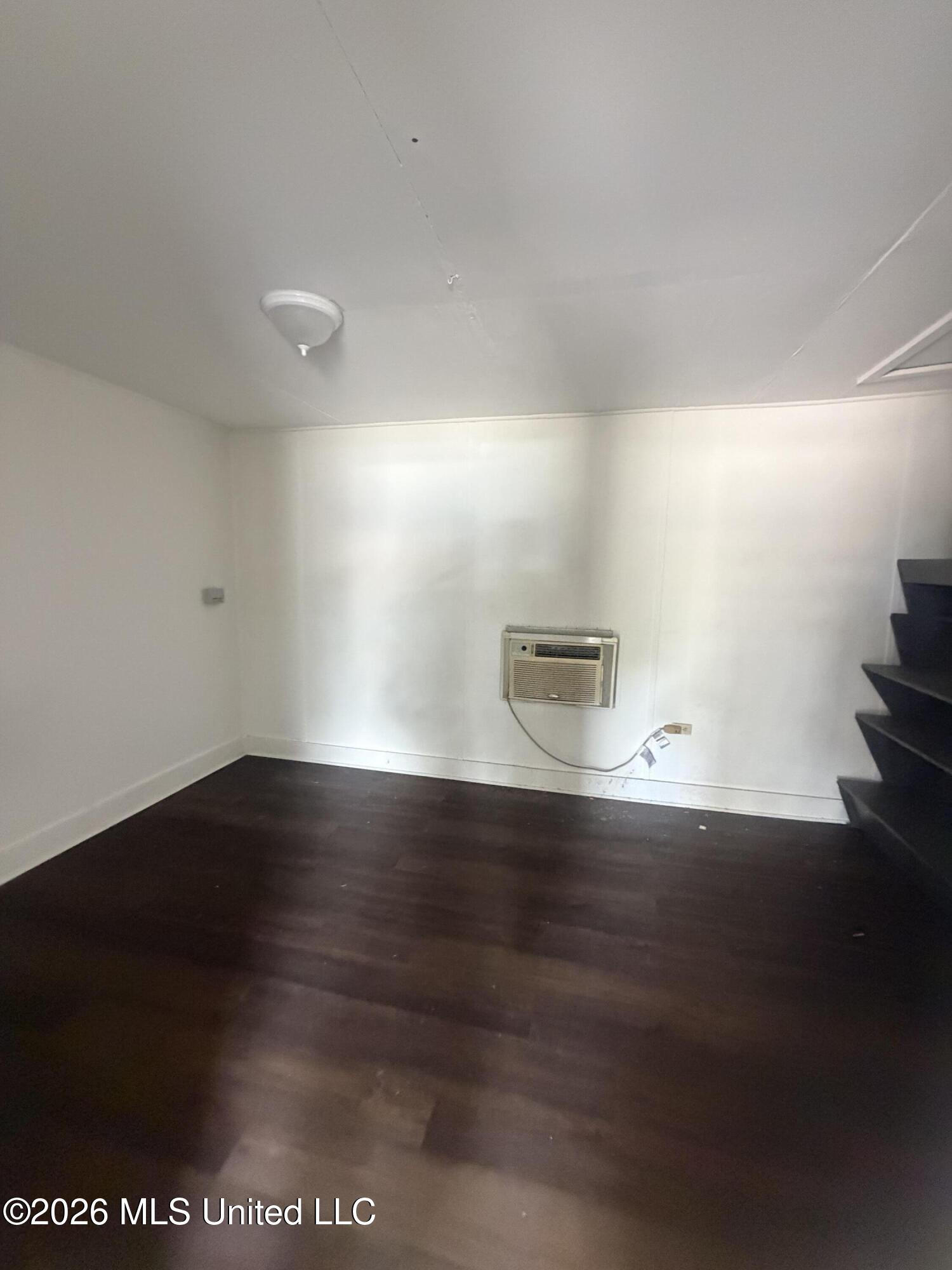 101 Carter Street Property Photo 3