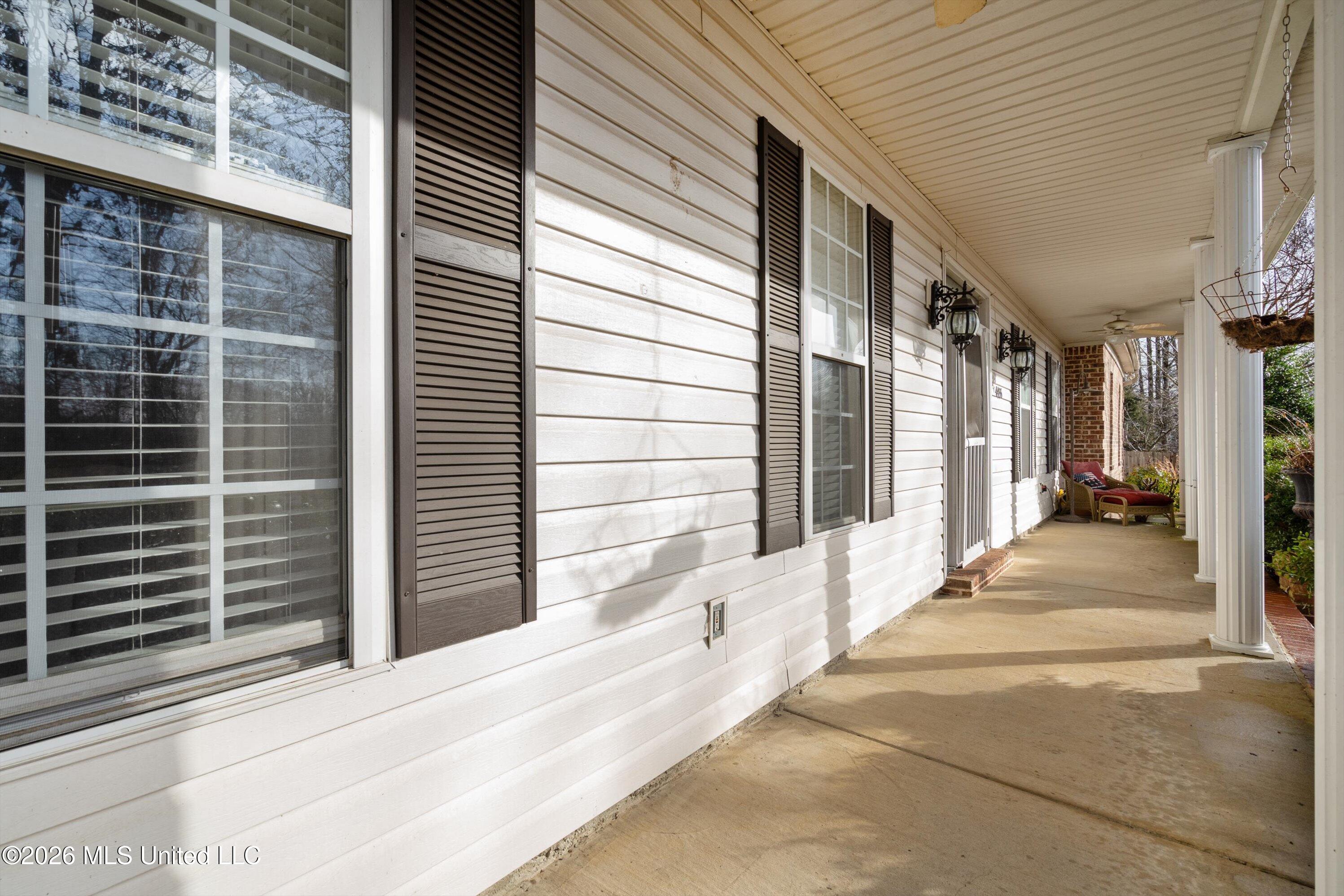 4455 Windslet Cove Property Photo 6