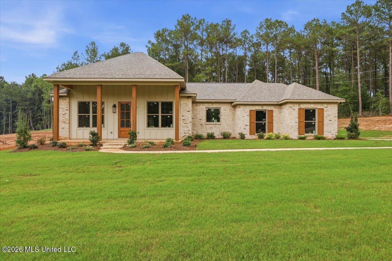 182 A D Mclendon Road Property Photo 1