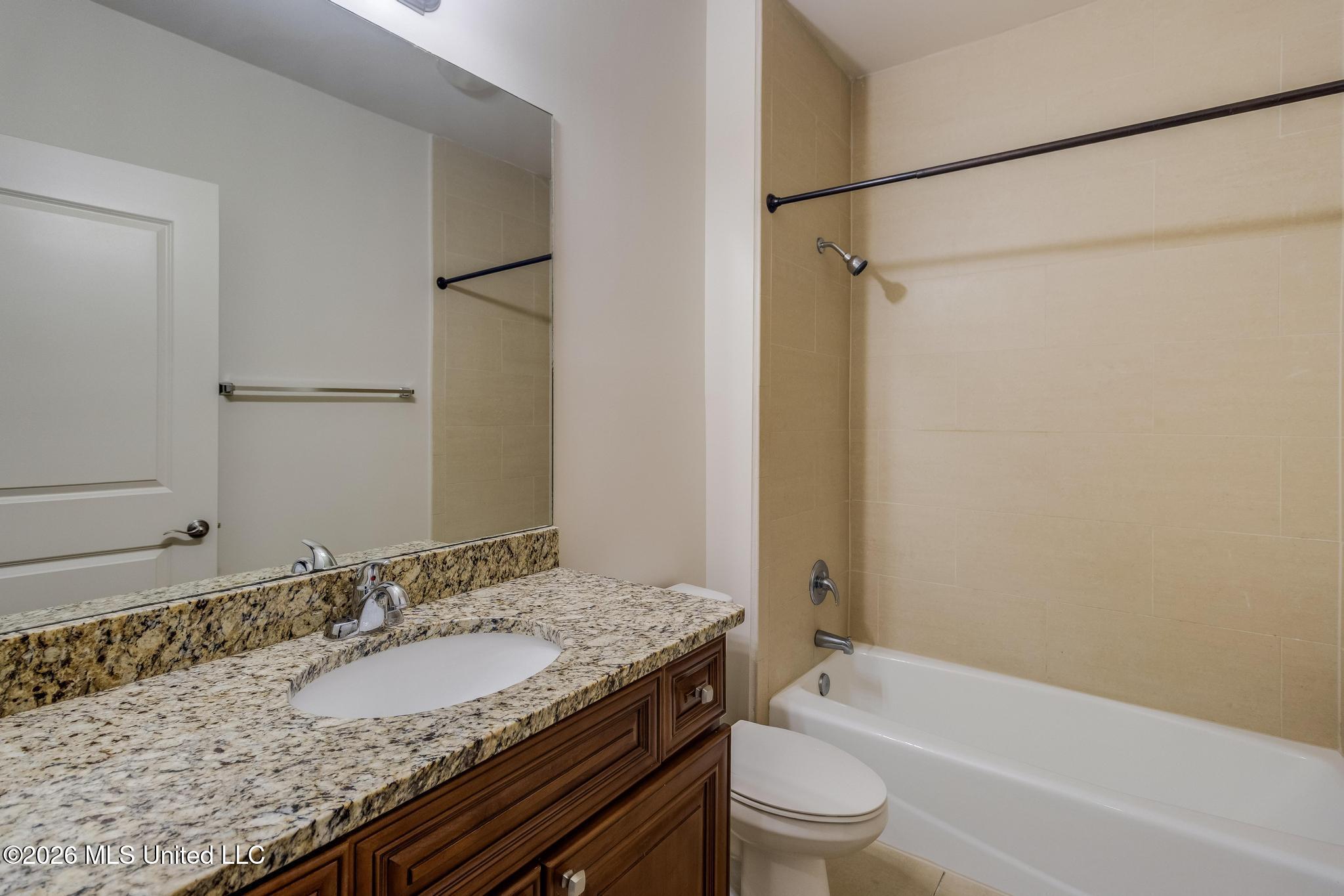 630 Bay Cove Drive Property Photo 7