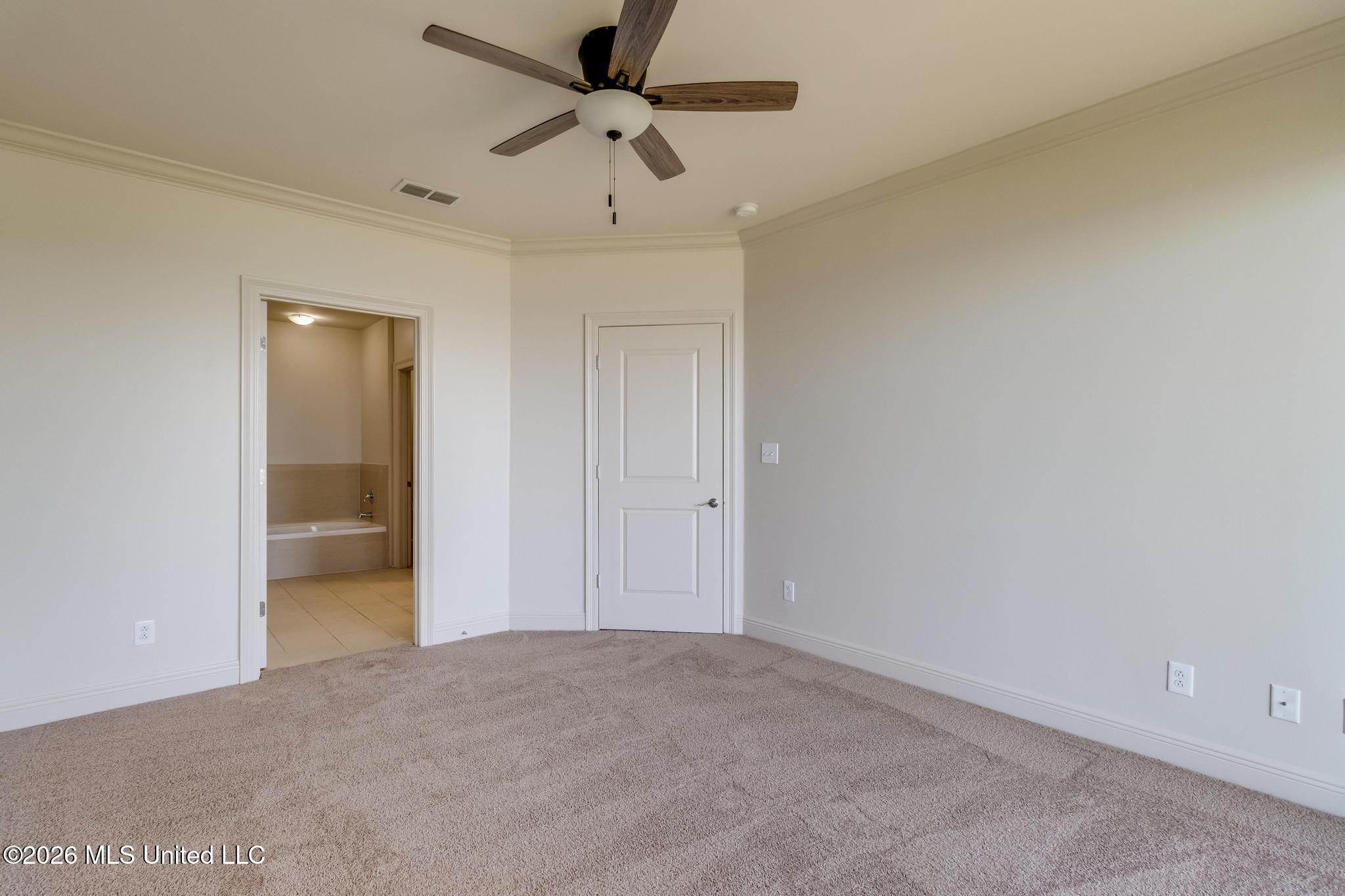 630 Bay Cove Drive Property Photo 15