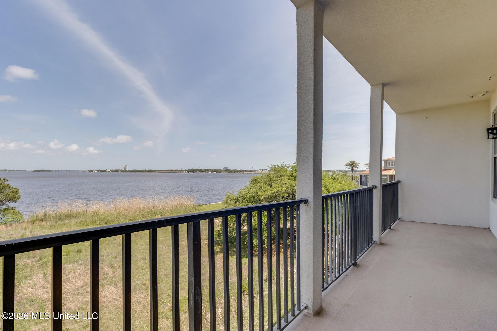 630 Bay Cove Drive Property Photo 20
