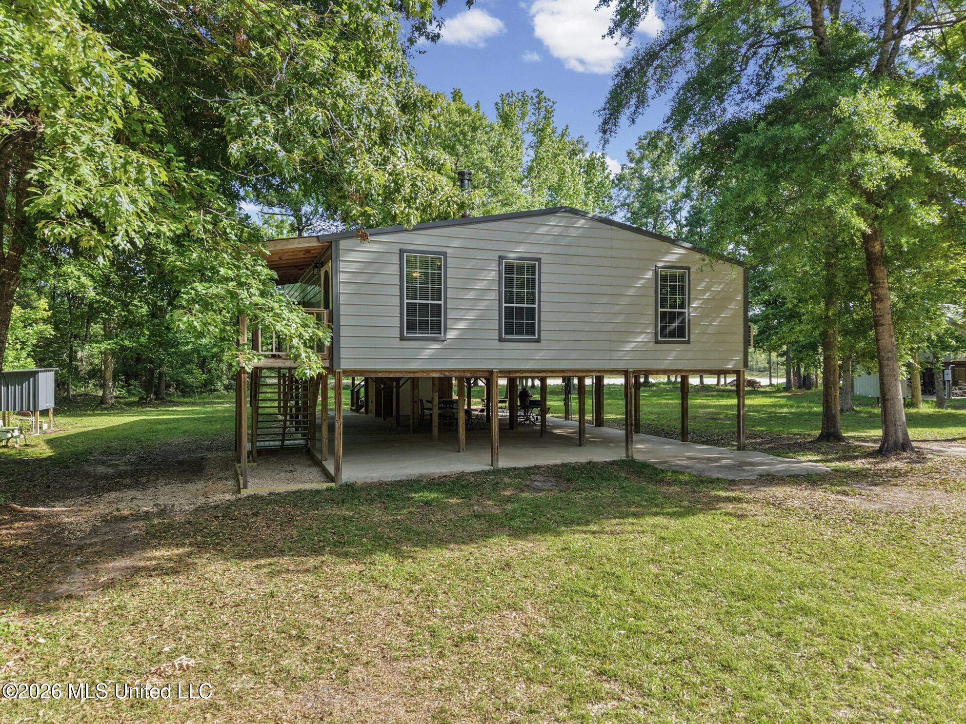 143 Ralph's Drive Property Photo 4