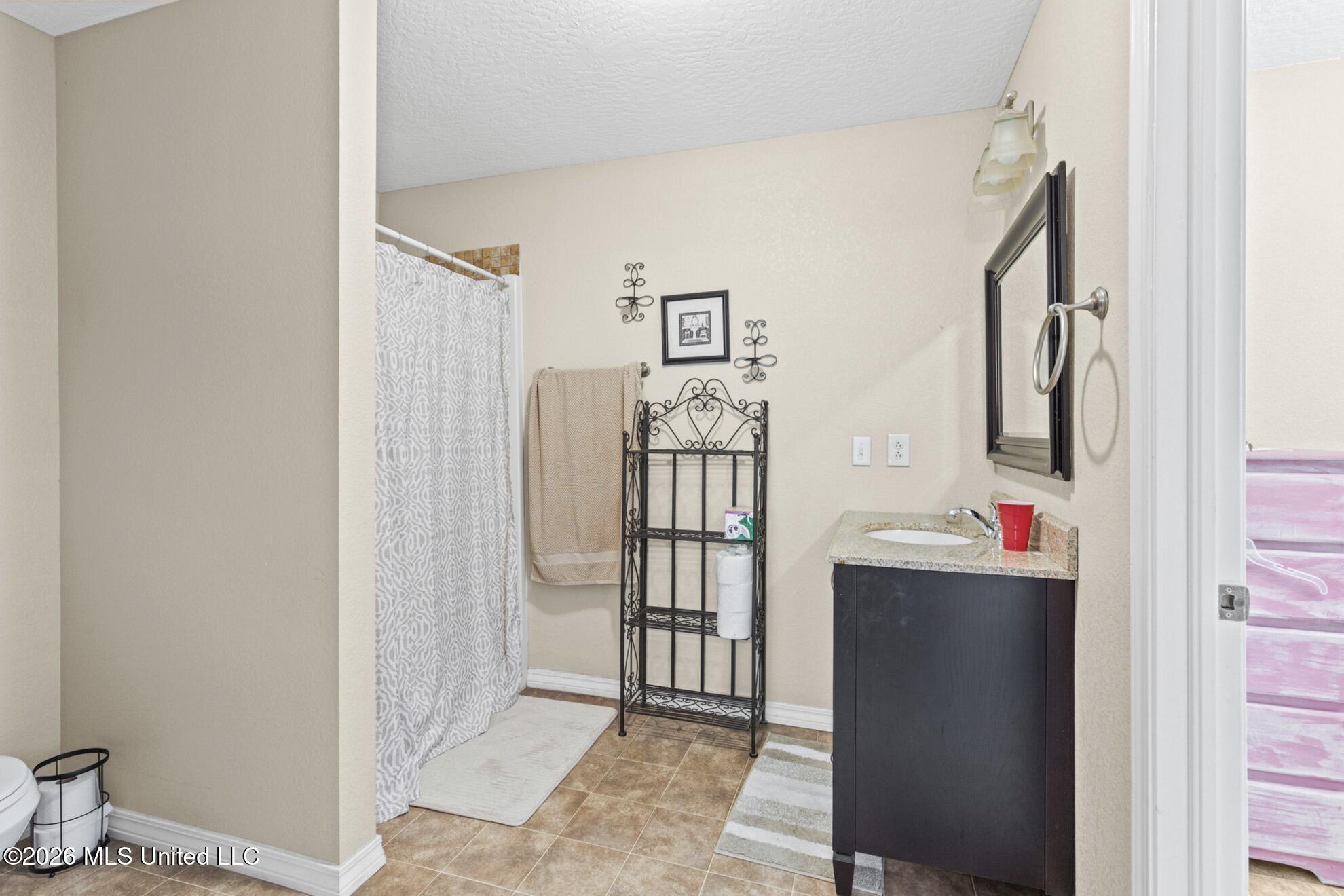 143 Ralph's Drive Property Photo 13