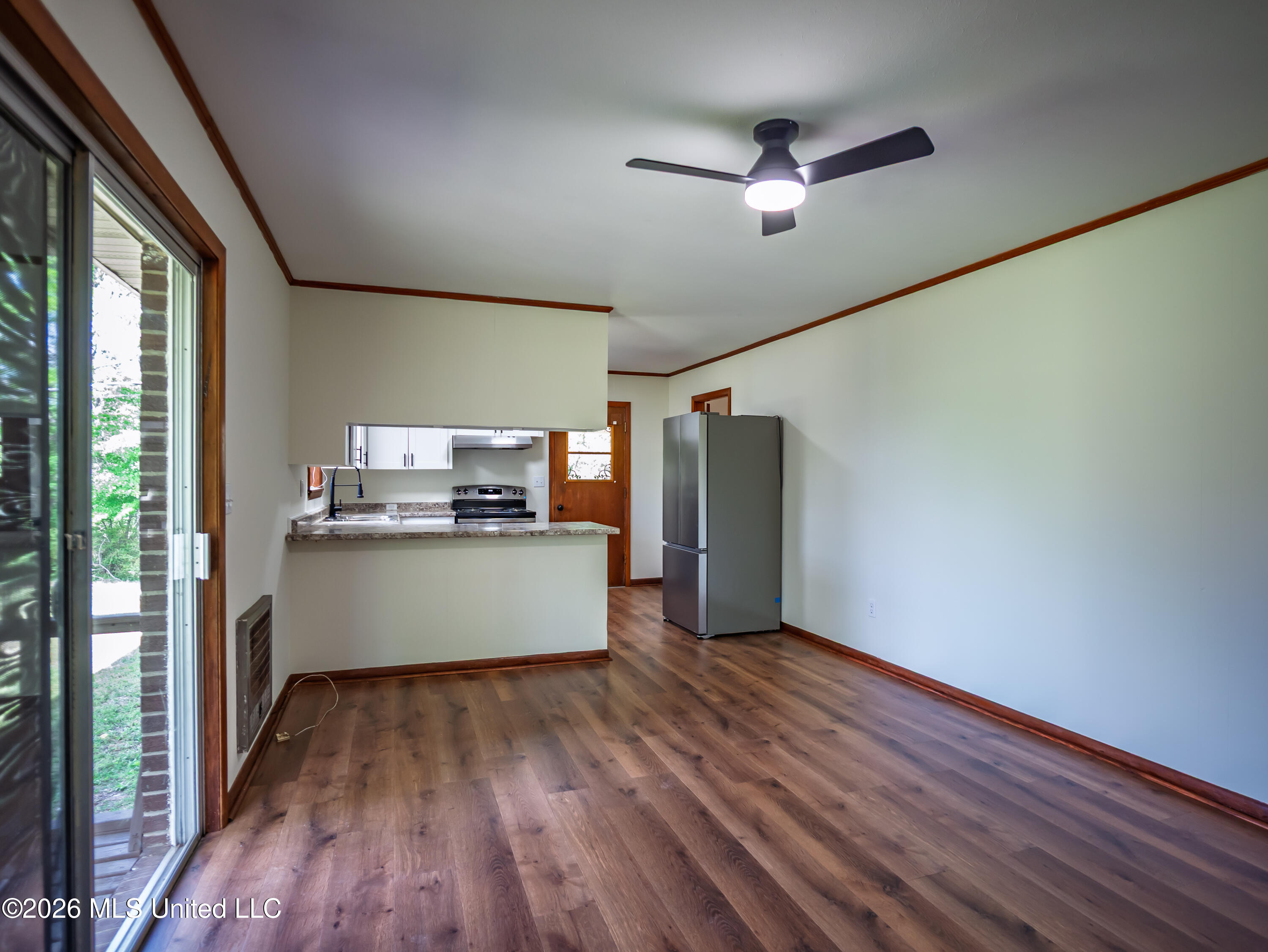 81 Wells Street Property Photo 7