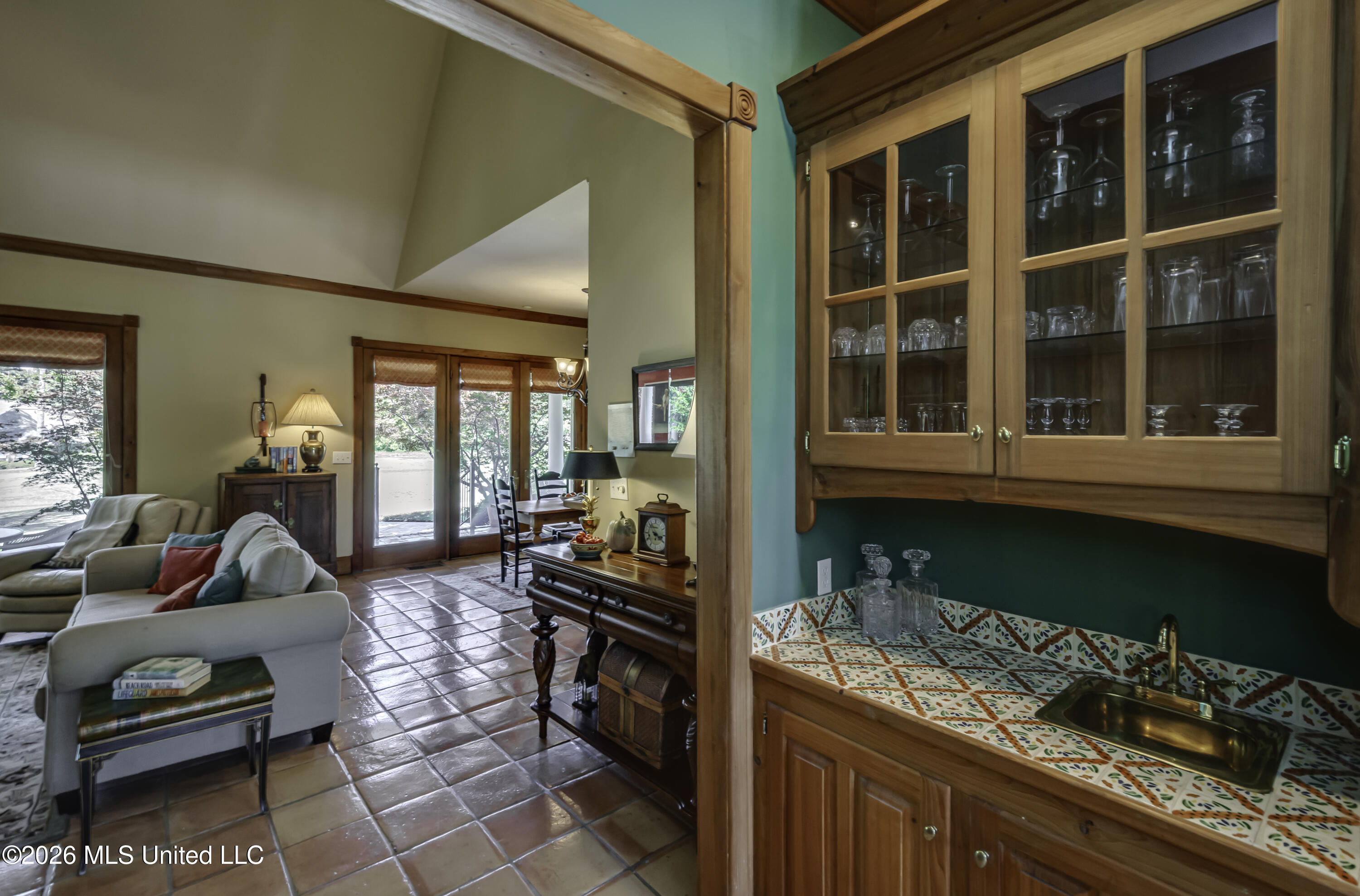 106 Whisper Ridge Drive Property Photo 8