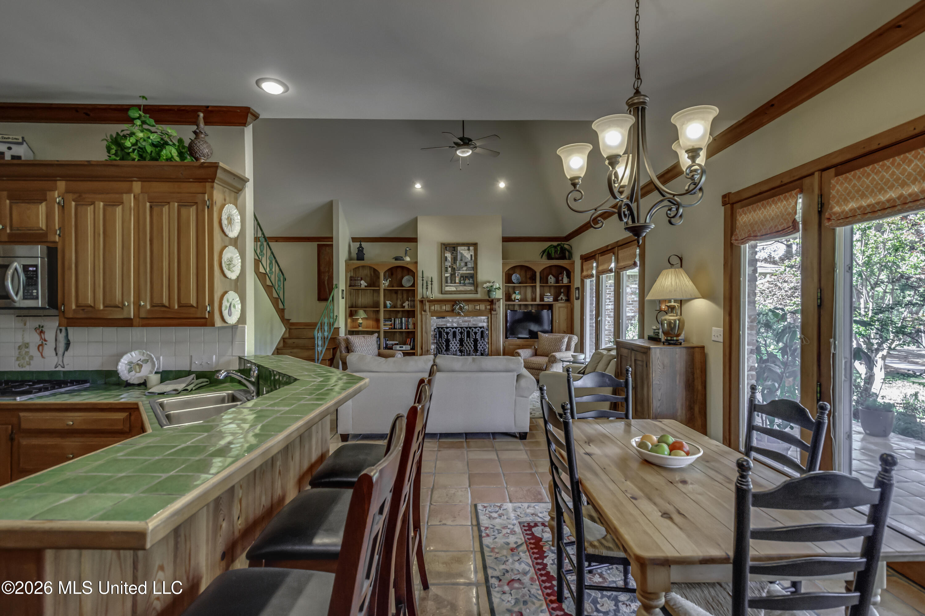 106 Whisper Ridge Drive Property Photo 14