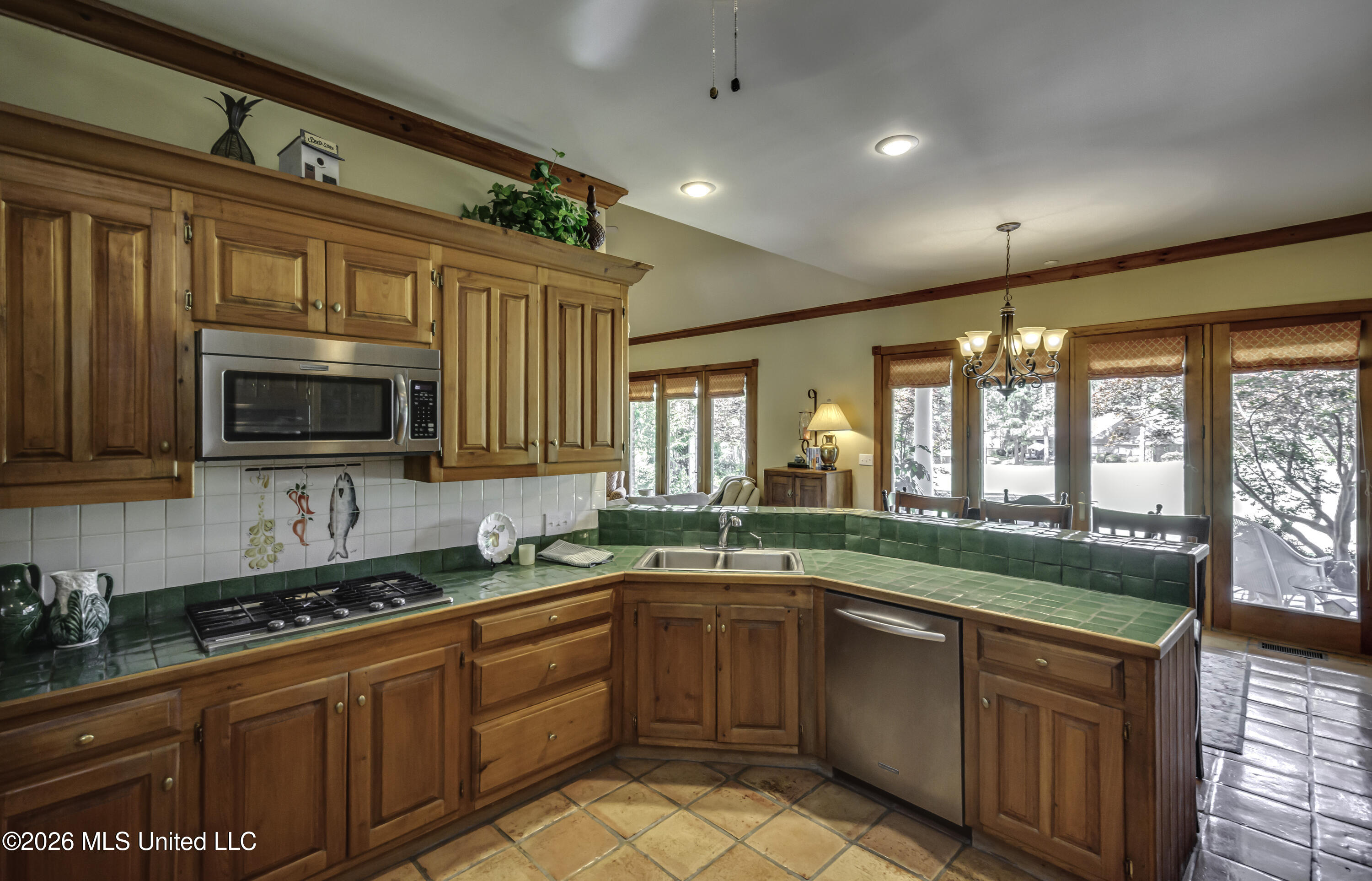 106 Whisper Ridge Drive Property Photo 18