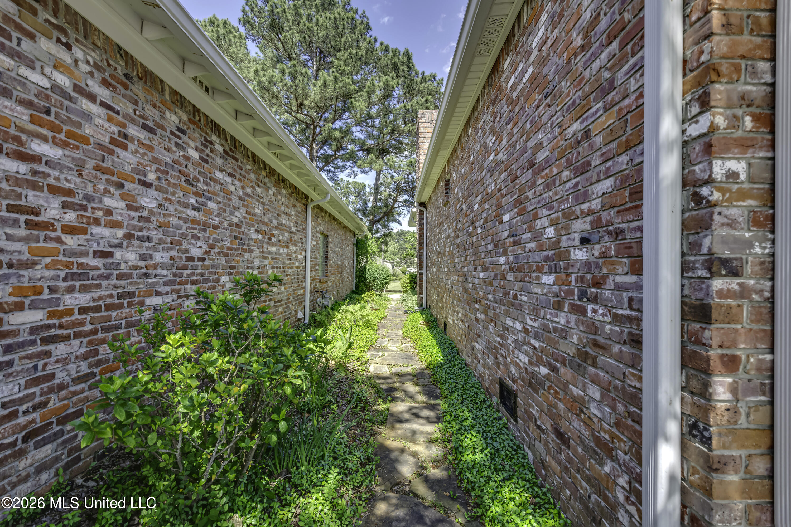 106 Whisper Ridge Drive Property Photo 64