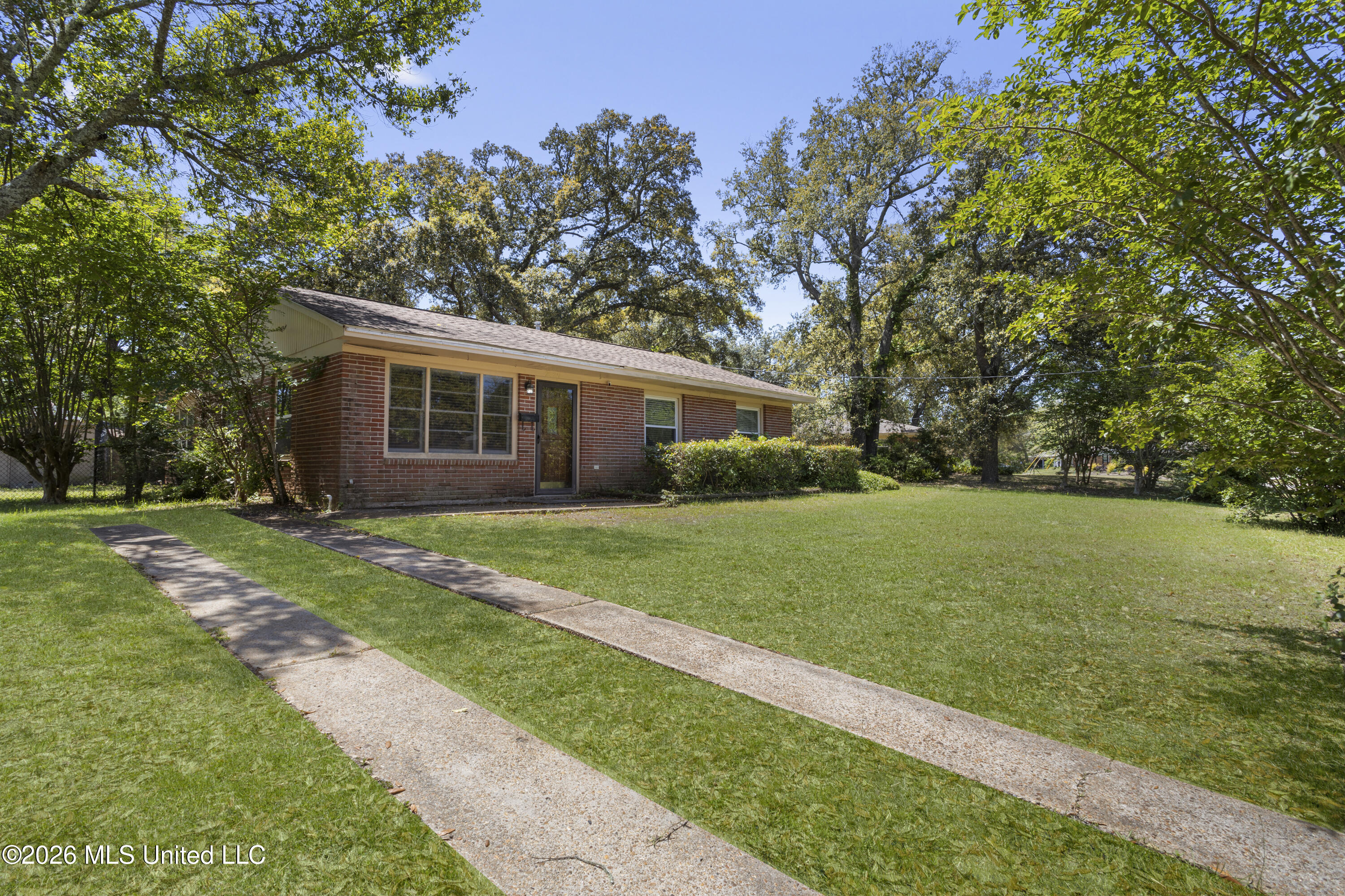 2320 Curcor Drive Property Photo 3