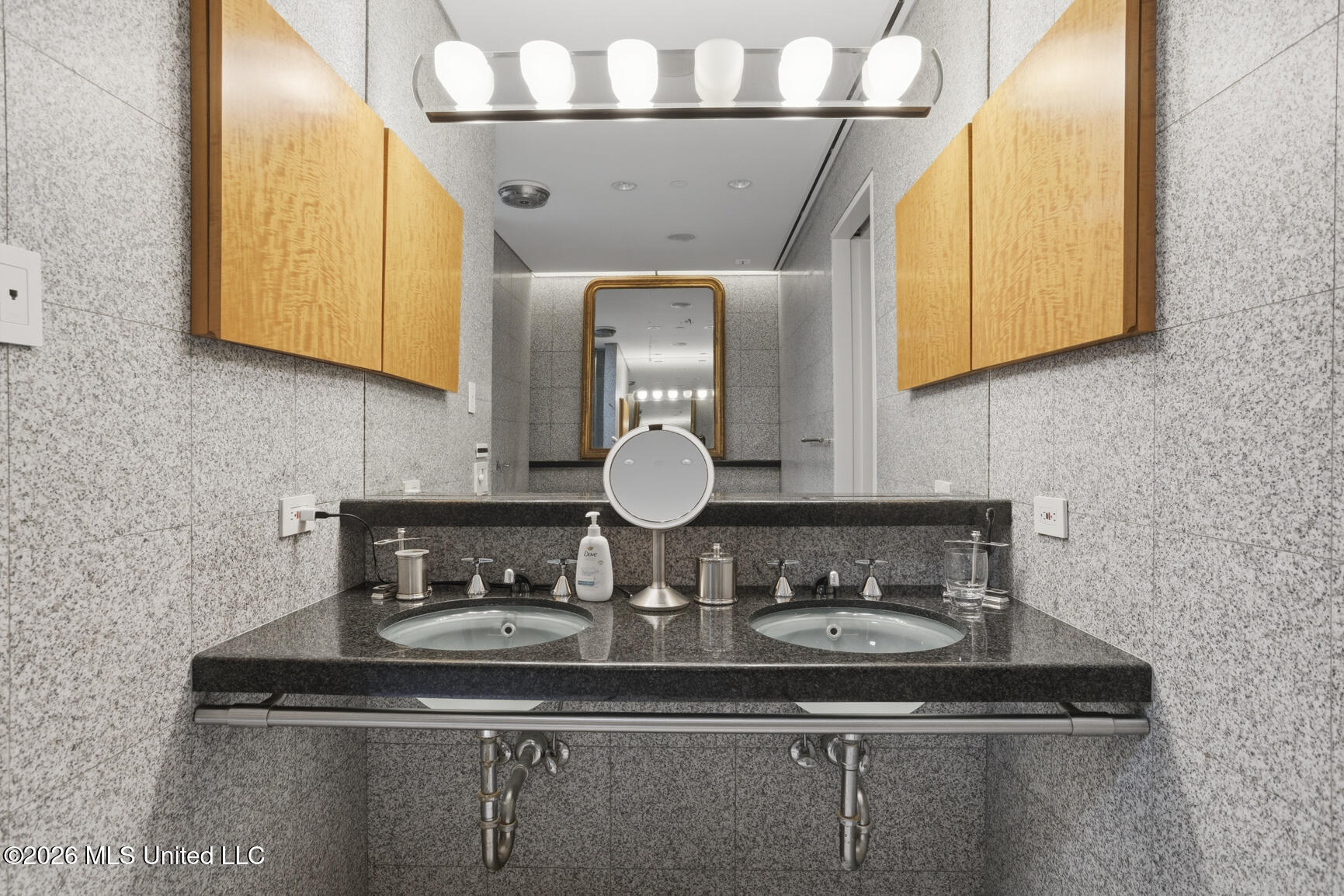 1200 Meadowbrook Road Property Photo 37