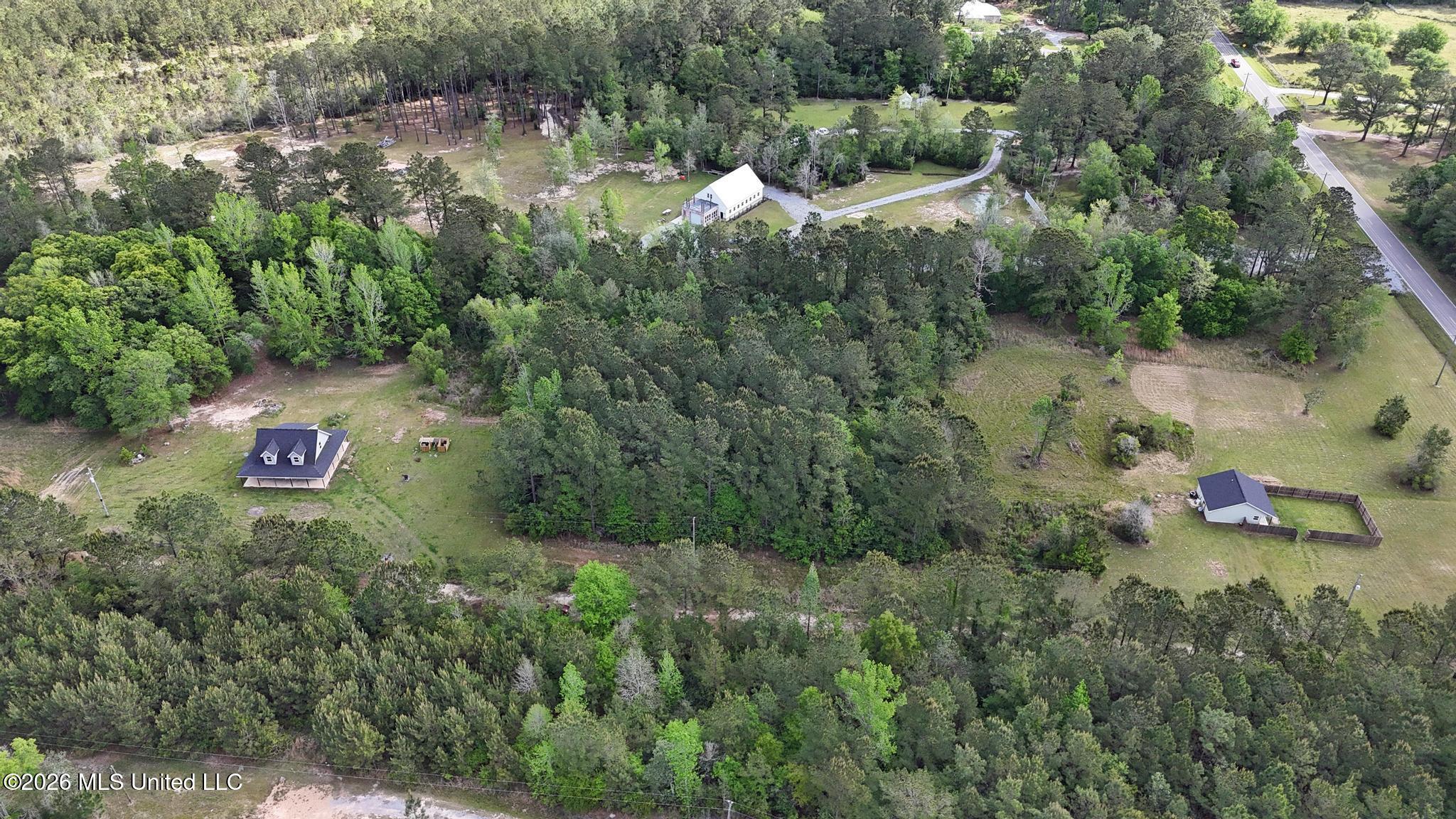 13237 Cable Bridge Road Property Photo 2
