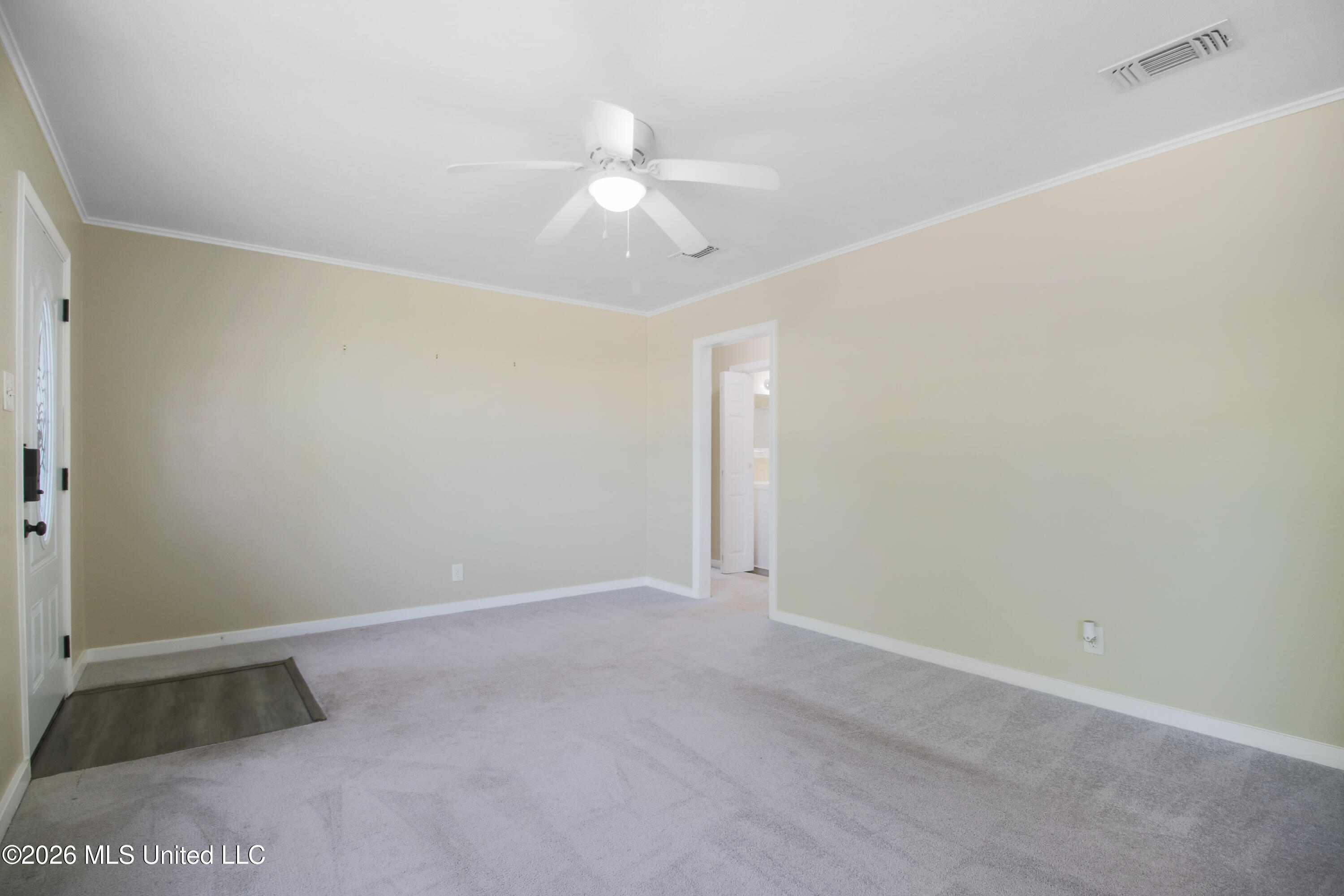 49 33rd Street Property Photo 5