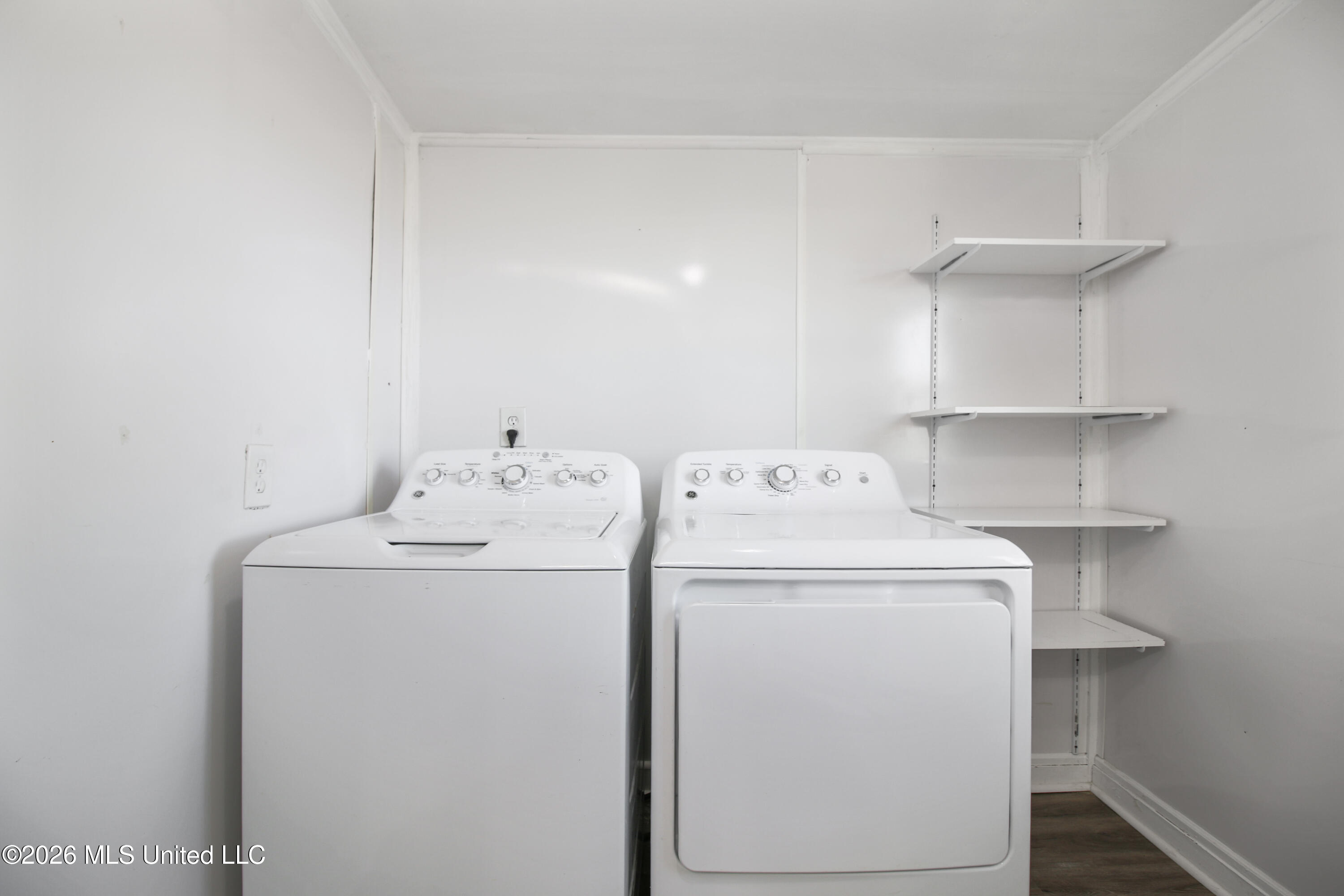 49 33rd Street Property Photo 12