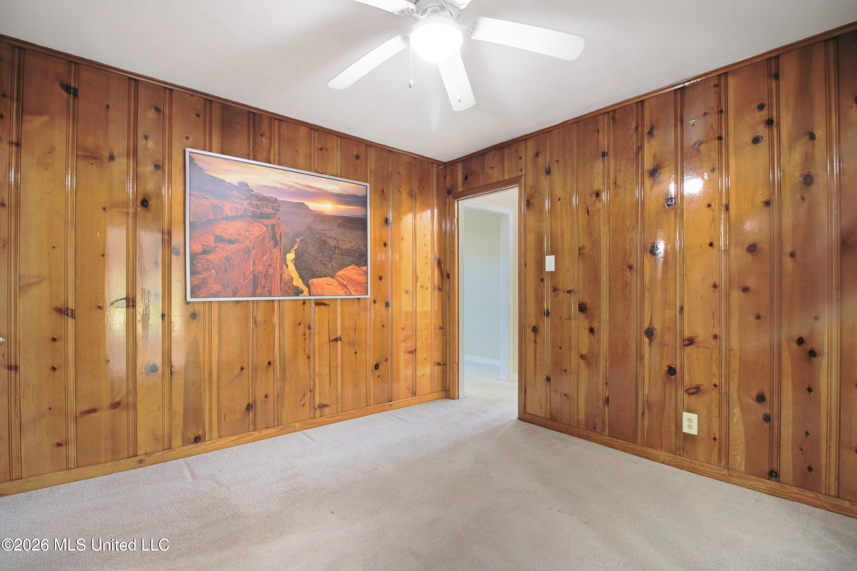 49 33rd Street Property Photo 14
